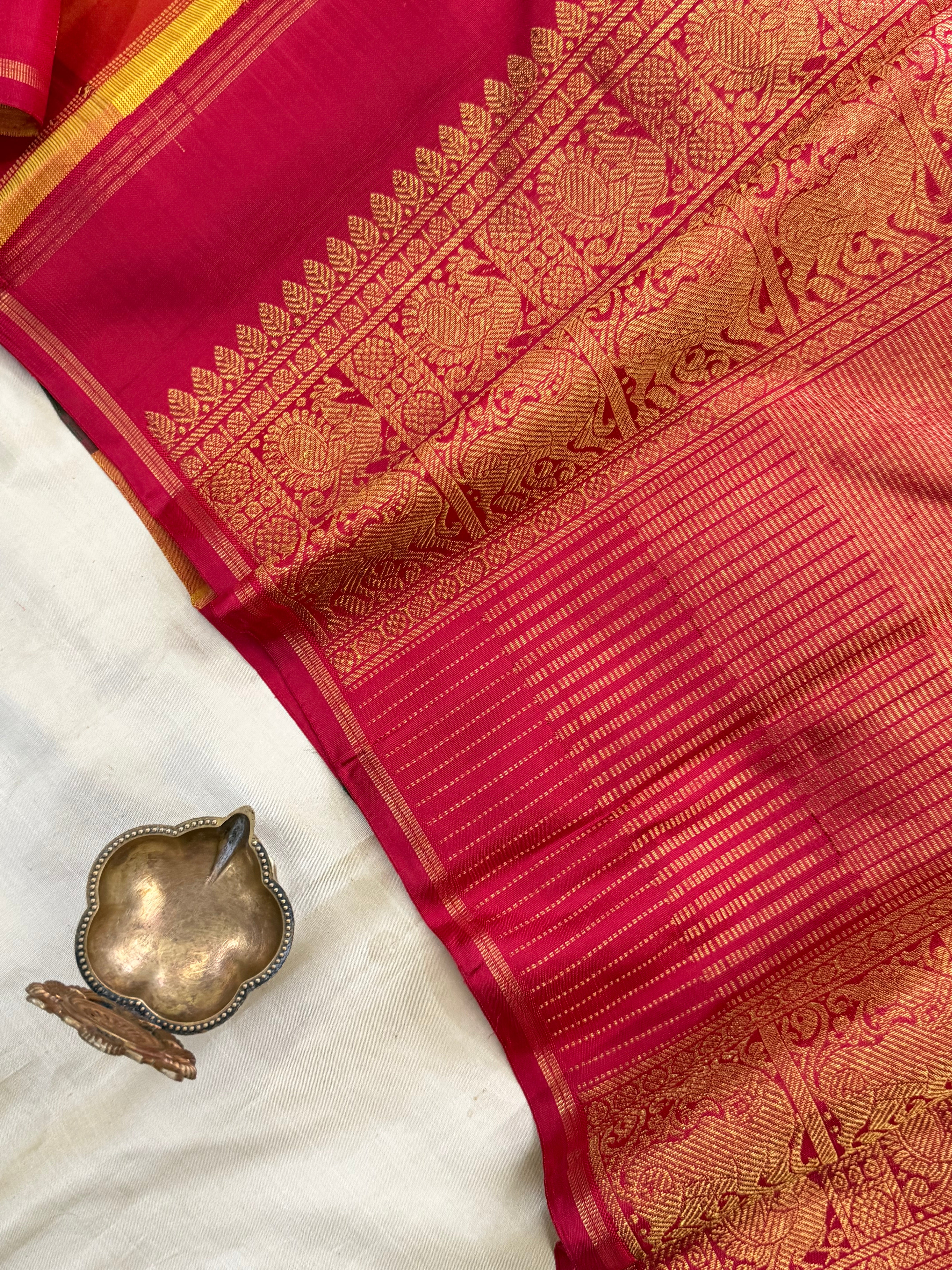 Paalum Pazhamum Kattam pure Zari Kanjipuram silk