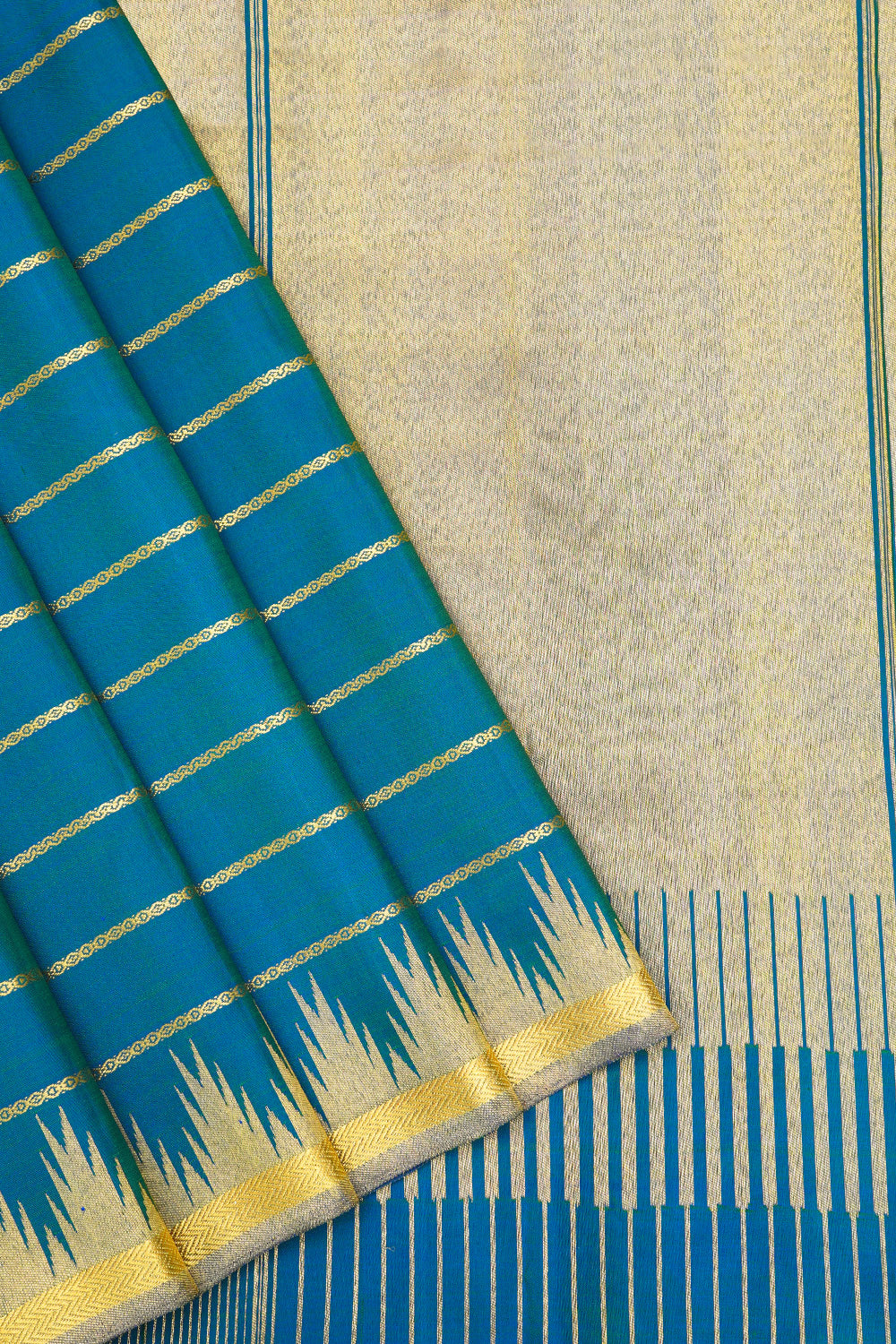 Mayilkazhuthu 8 kol temple and veldhari/ kanjipuram silk