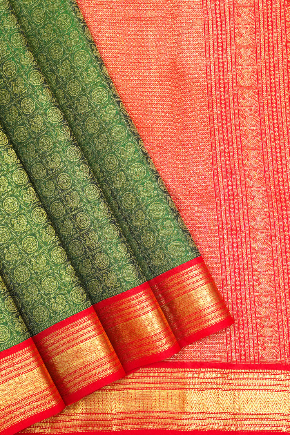 Green annam and chakram butta/ kanjipuram silk