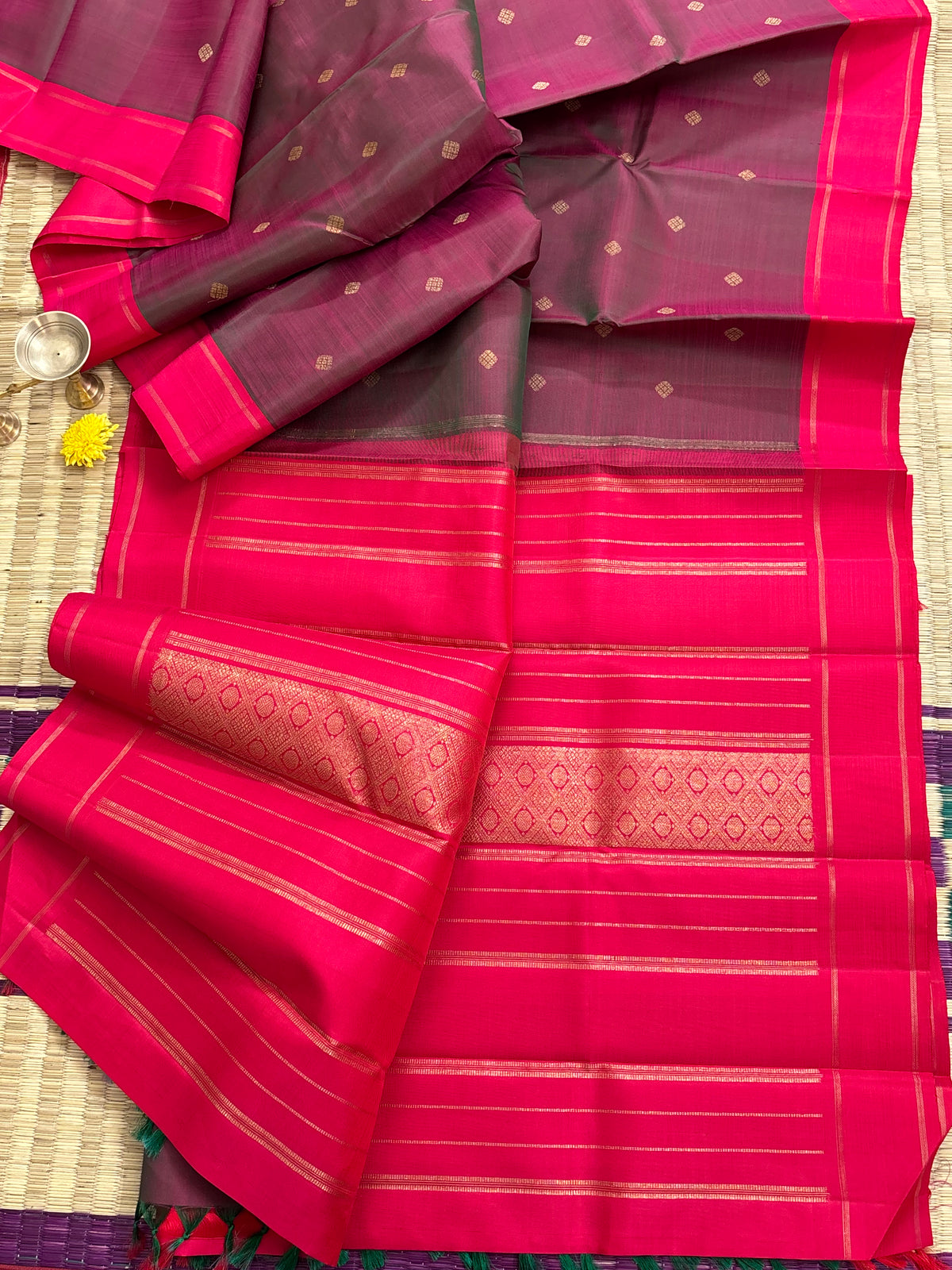 Dual tone pure zari/kanjipuram silk saree clsa 11674