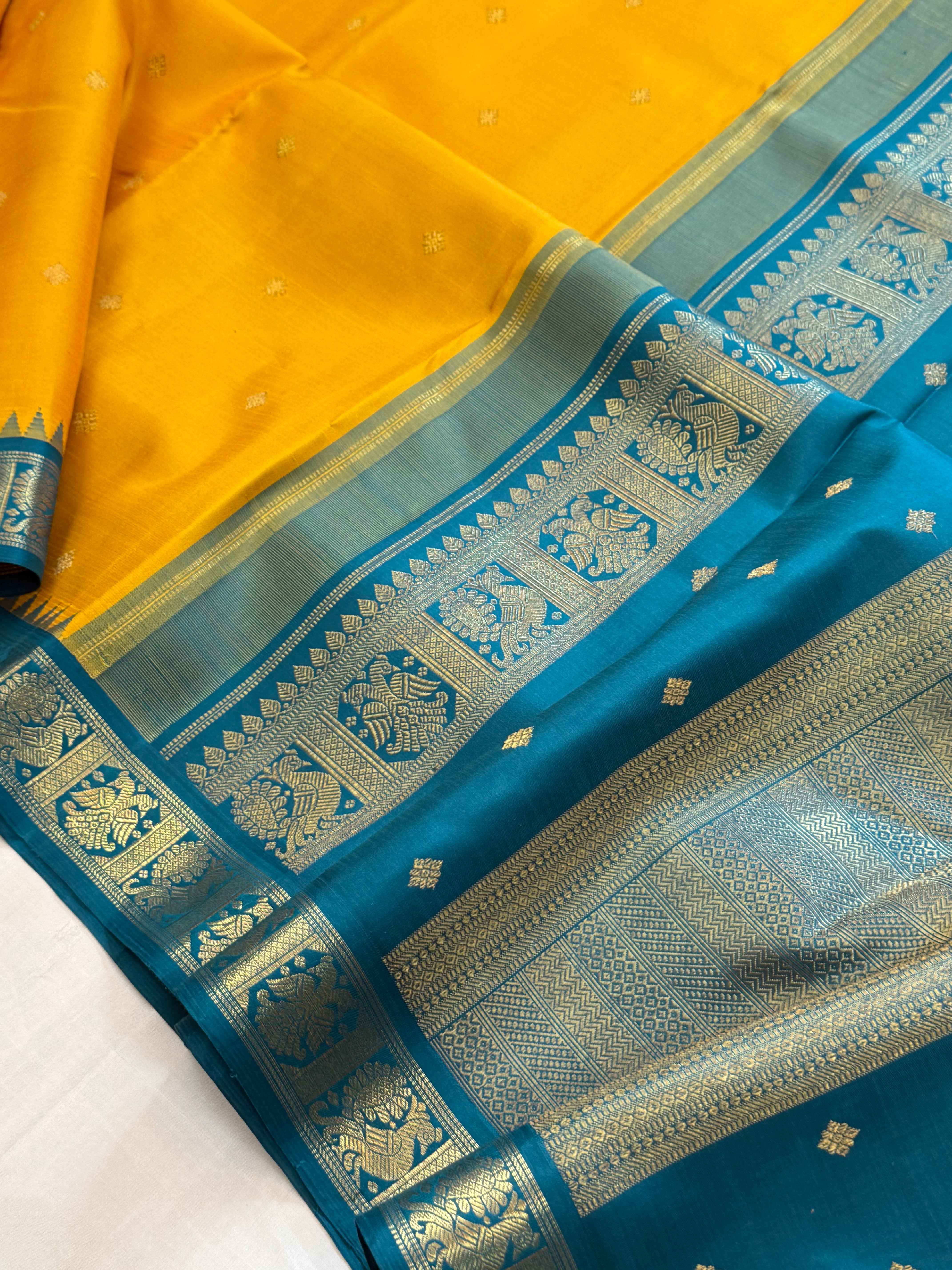 Mustard yellow Kai Korvai with unusual teal blue border/ kanjipuram silk CLSA 10321