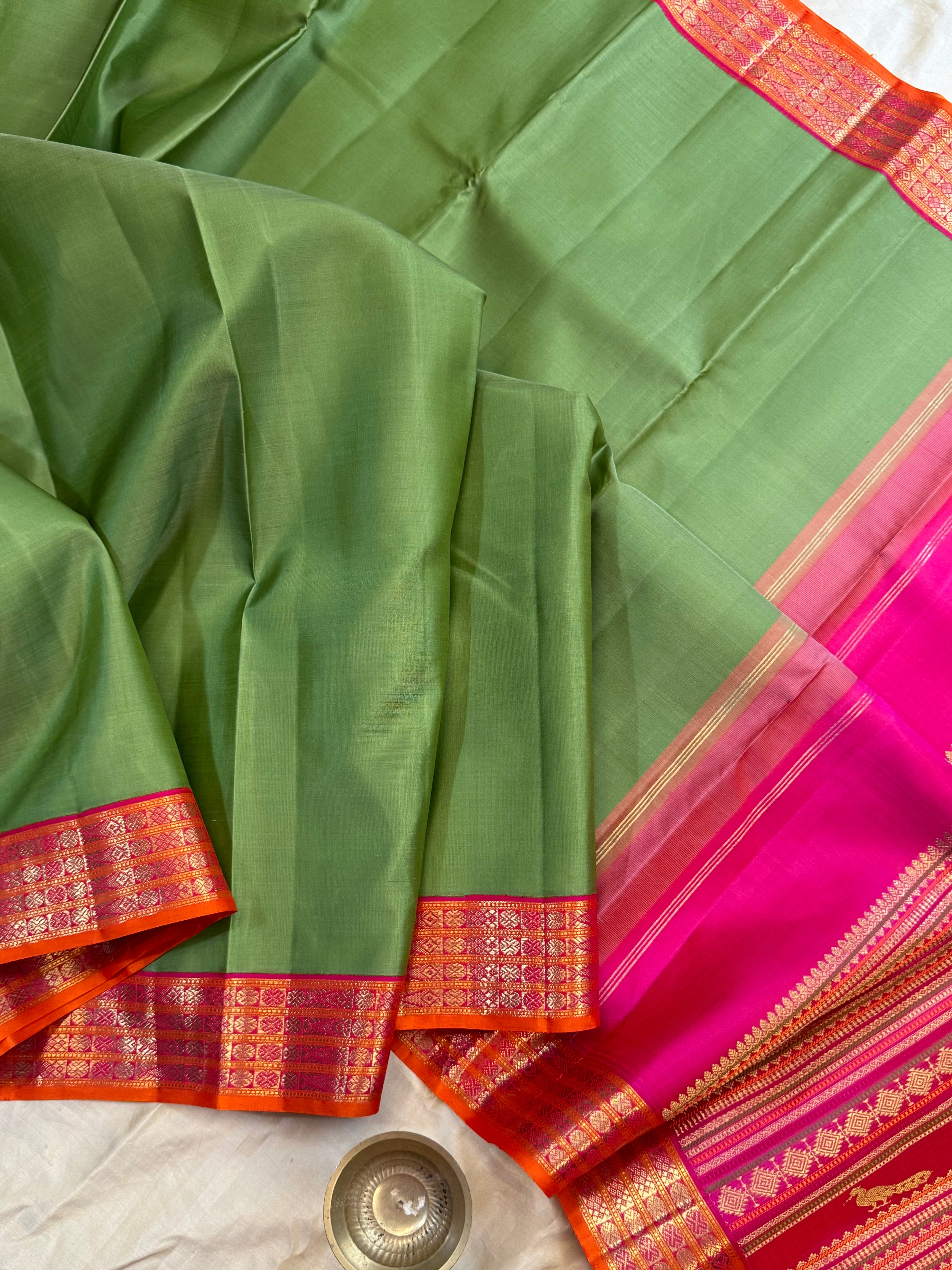 Bomkai inspired Korvai green / Kanjipuram silk