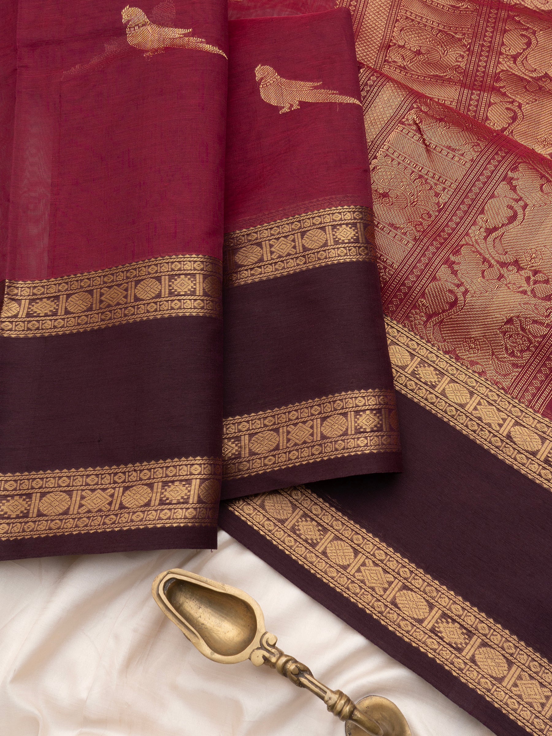 Deep red killi butta / Silk Cotton Saree CLSA10242