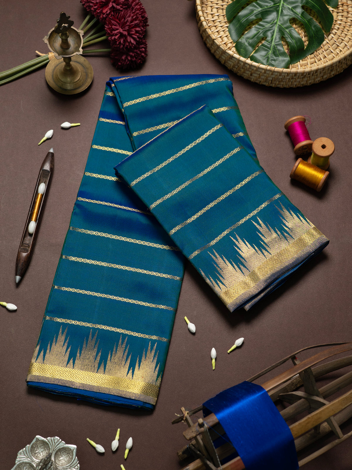 Mayilkazhuthu veldhari and 8 kol temple / Kanjipuram Silk Saree CLSA1024