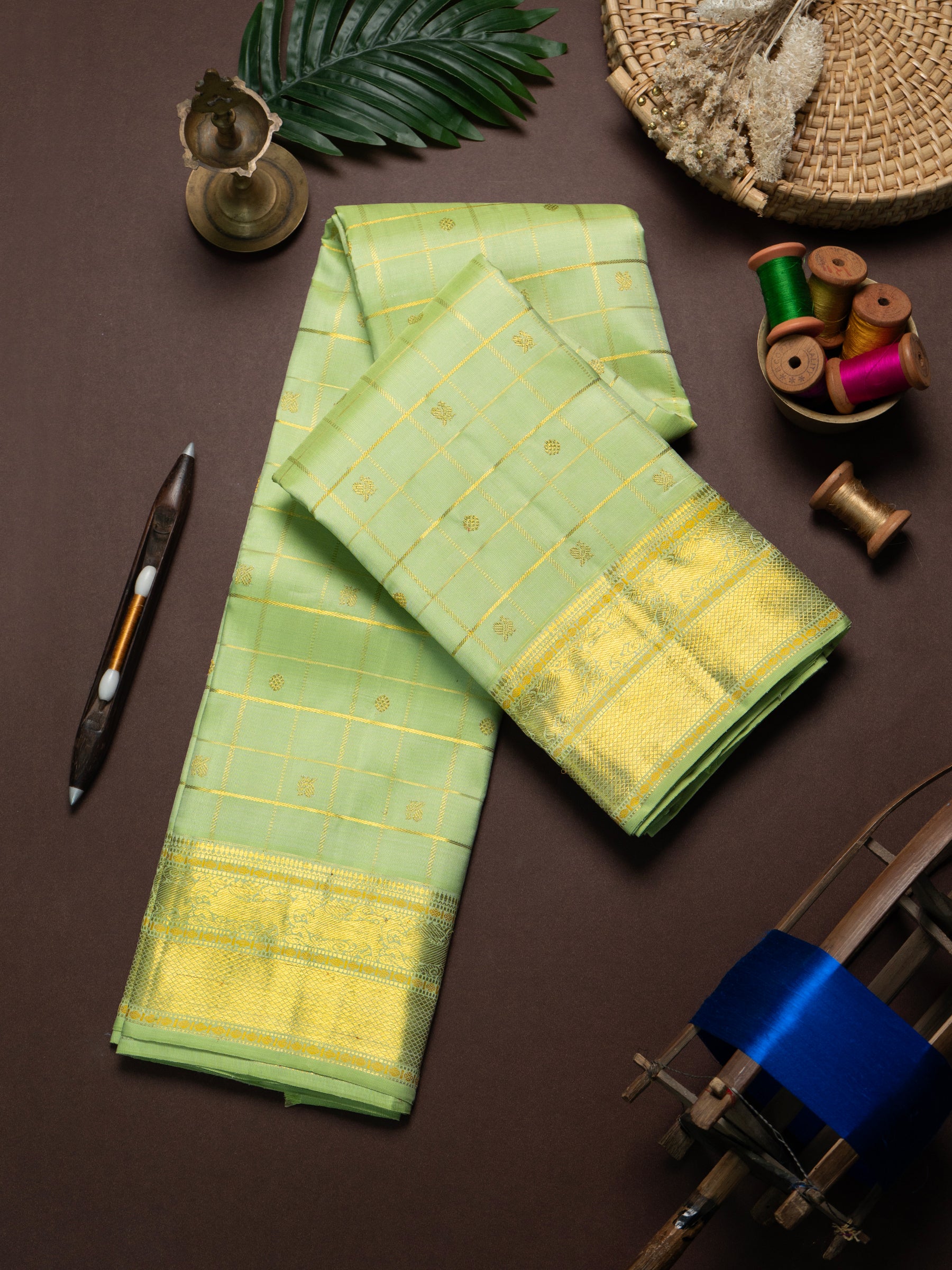 Elakai green Zari Kattam / Kanjipuram Silk Saree CLSA10386