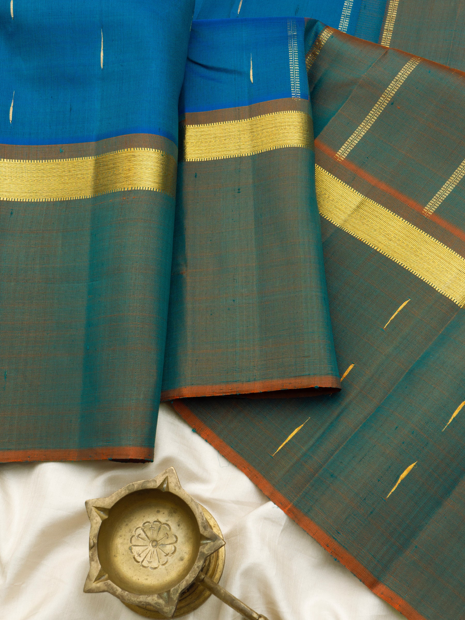 Rama blue malli moggu butta /Arani Silk Saree CLSA10835