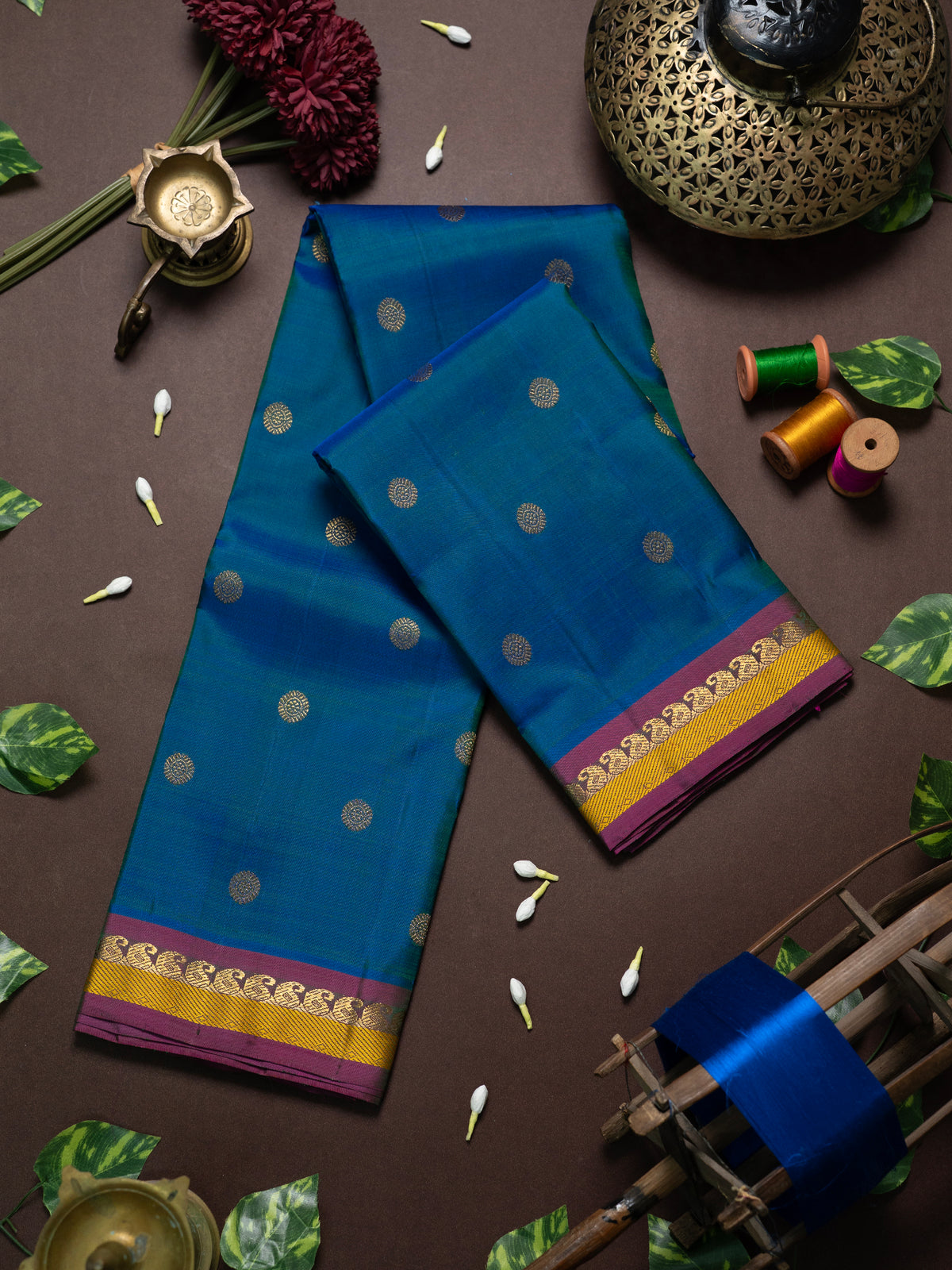 Mayilkazhuthu small pet pure Kanjipuram Silk Saree CLSA12305