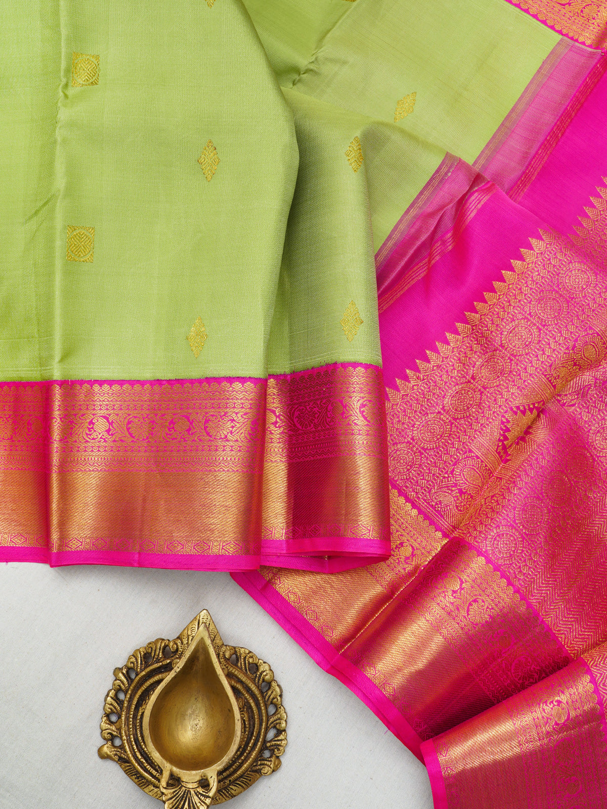 Light green and pink kai korvai/ Arani Silk Saree CLSA2587