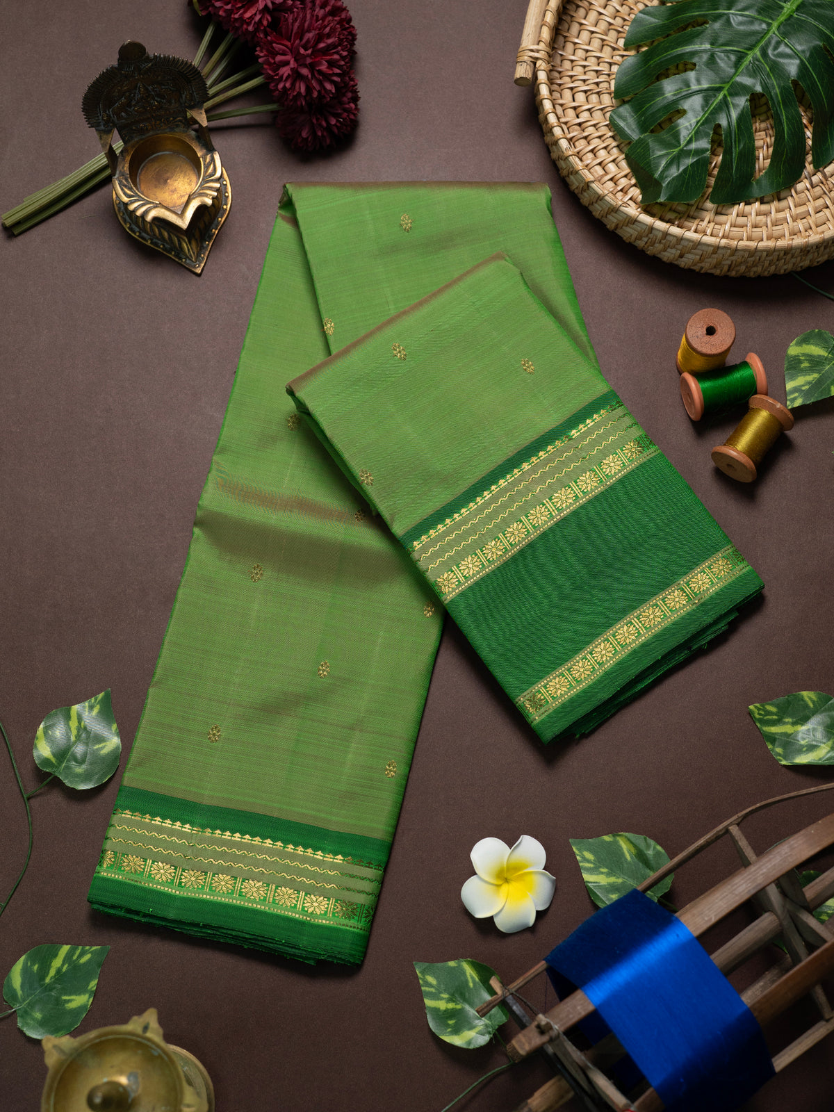 Alli green shot master weaver saree / Kanjipuram Silk Saree CLSA9992