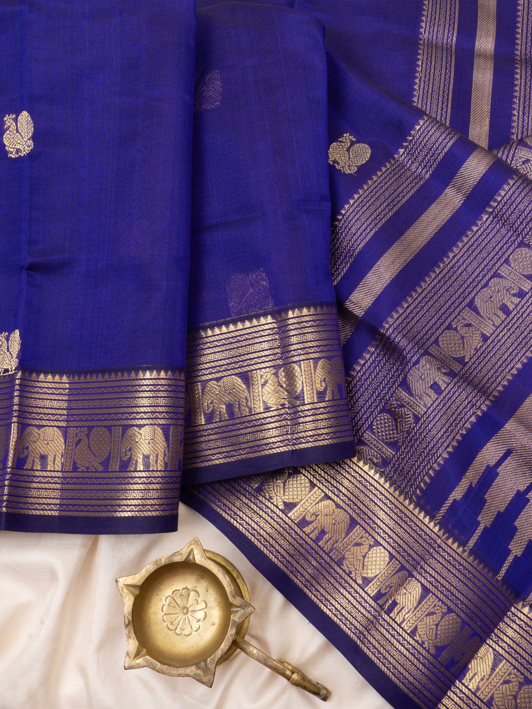 Ms blue small pet Silk Cotton Saree CLSA6588