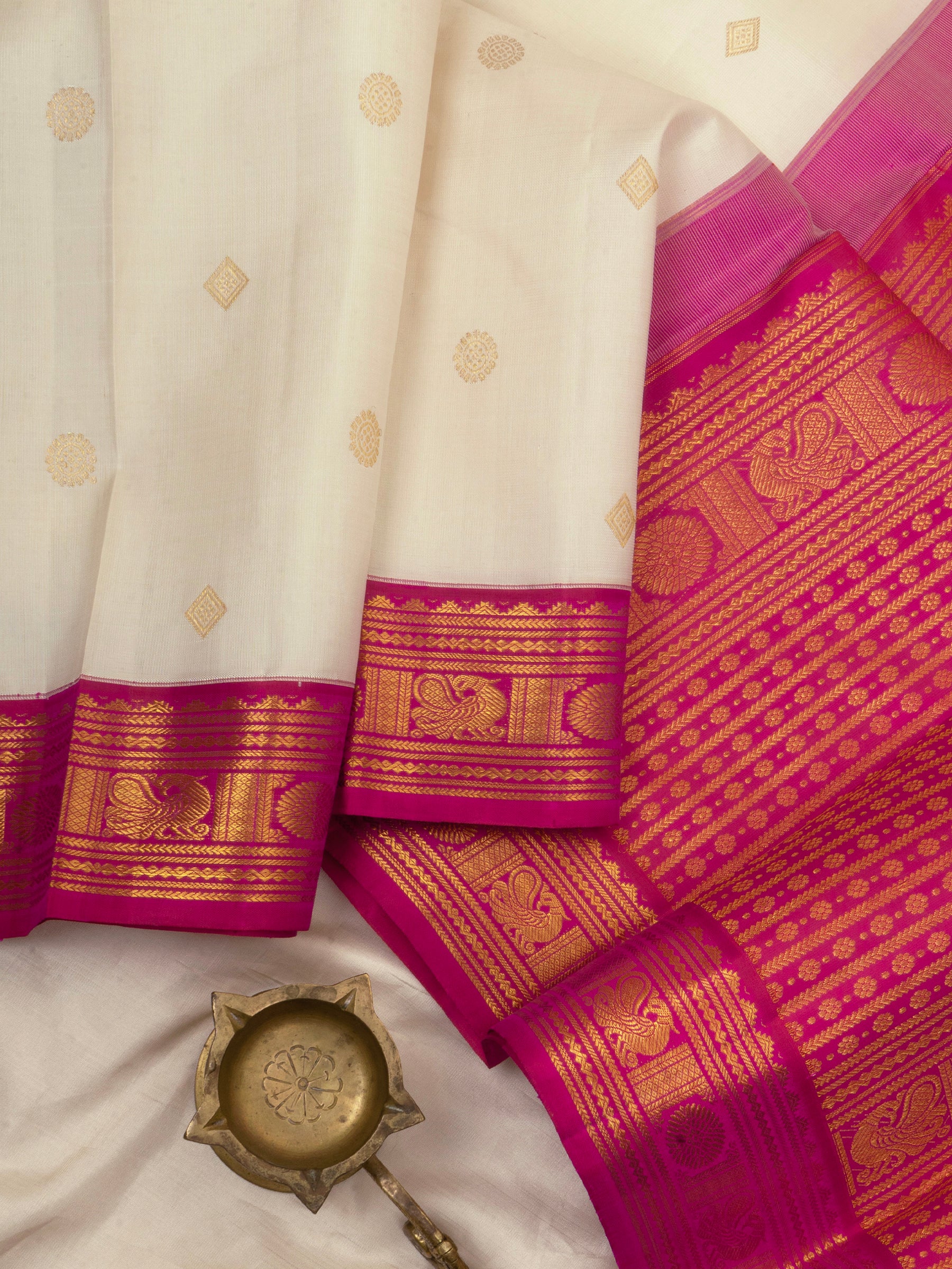 Off white with pink / Arani Silk Saree CLSA6690