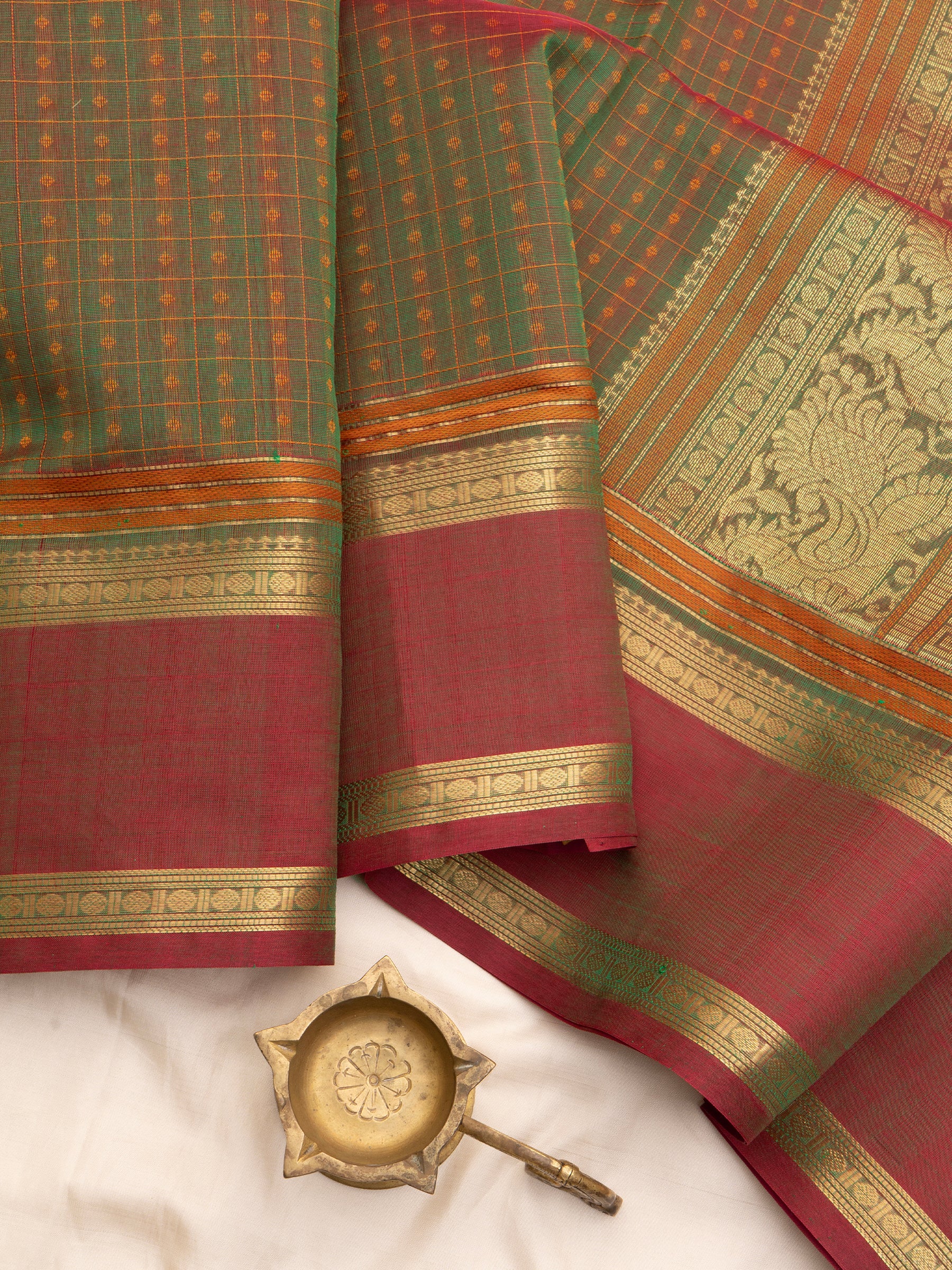 Maanthulir lakshambutta/ Silk Cotton Saree CLSA7319