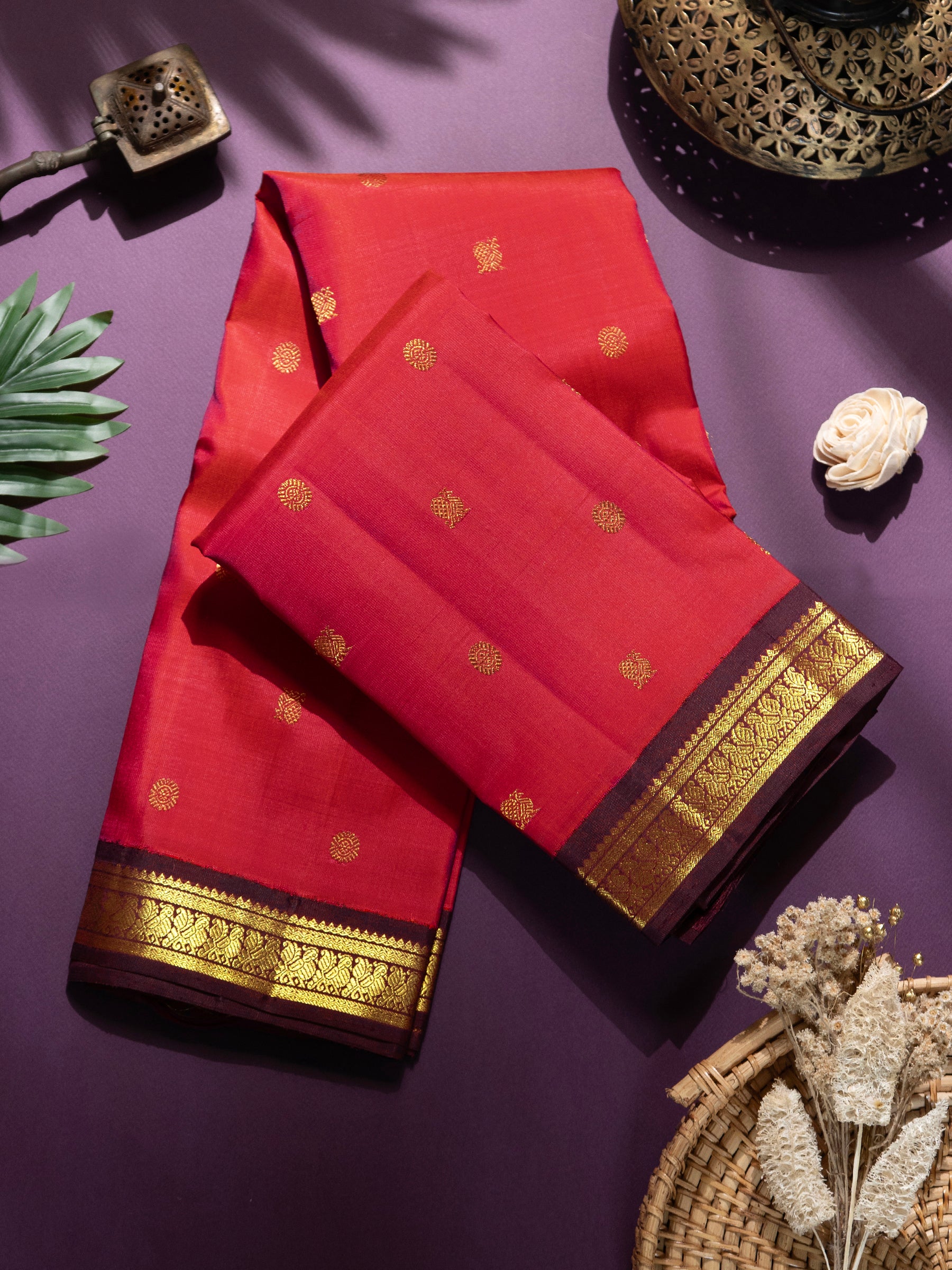 Rustic and paaku small border kai korvai - meenakari pallu/ Kanjipuram Silk Saree CLSA8172