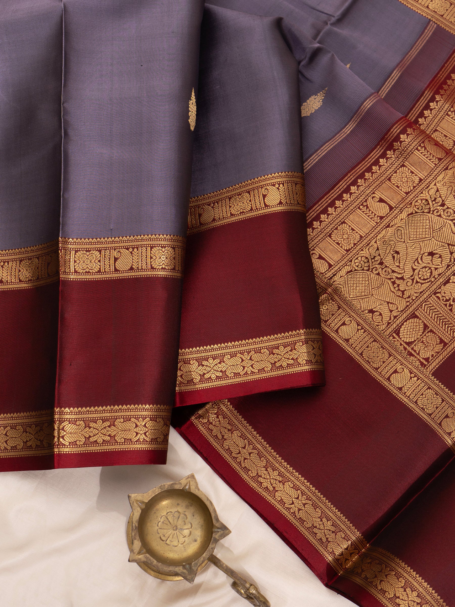Grey and araku rettapet border/ Special Edition Silk CLSA8340