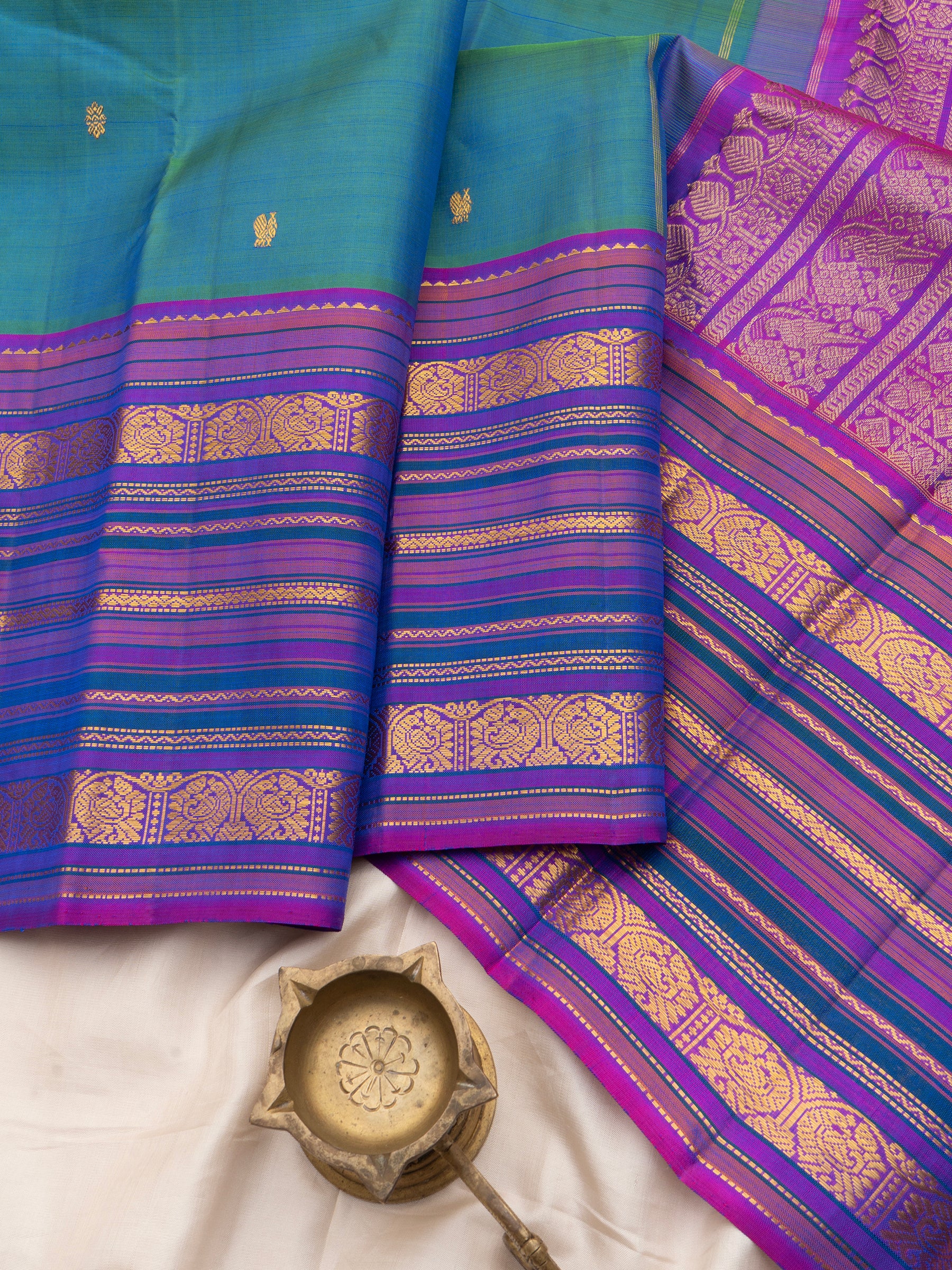 Teal blue shot green varisapet border / Arani Silk Saree CLSA9047