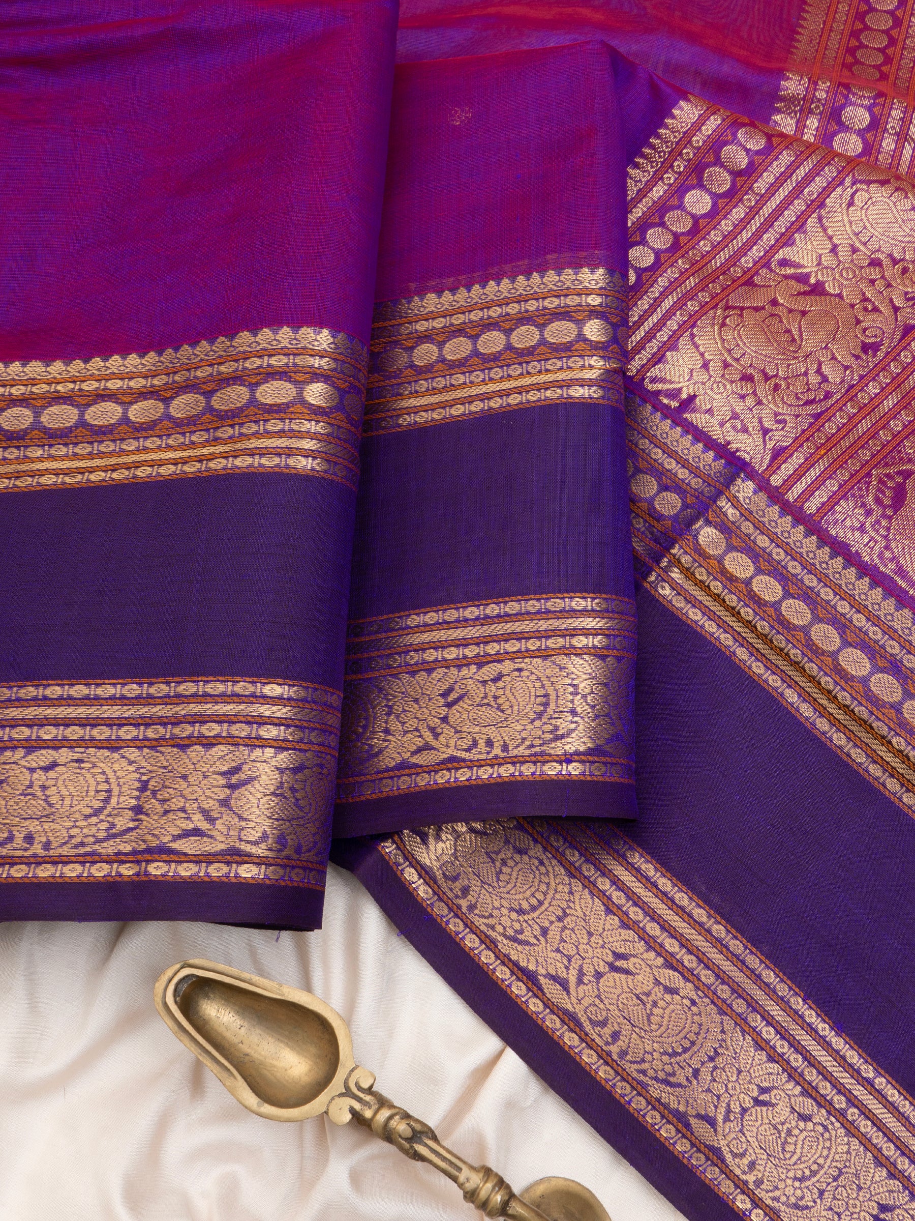 Purple unique pallu/ Silk Cotton Saree CLSA9565