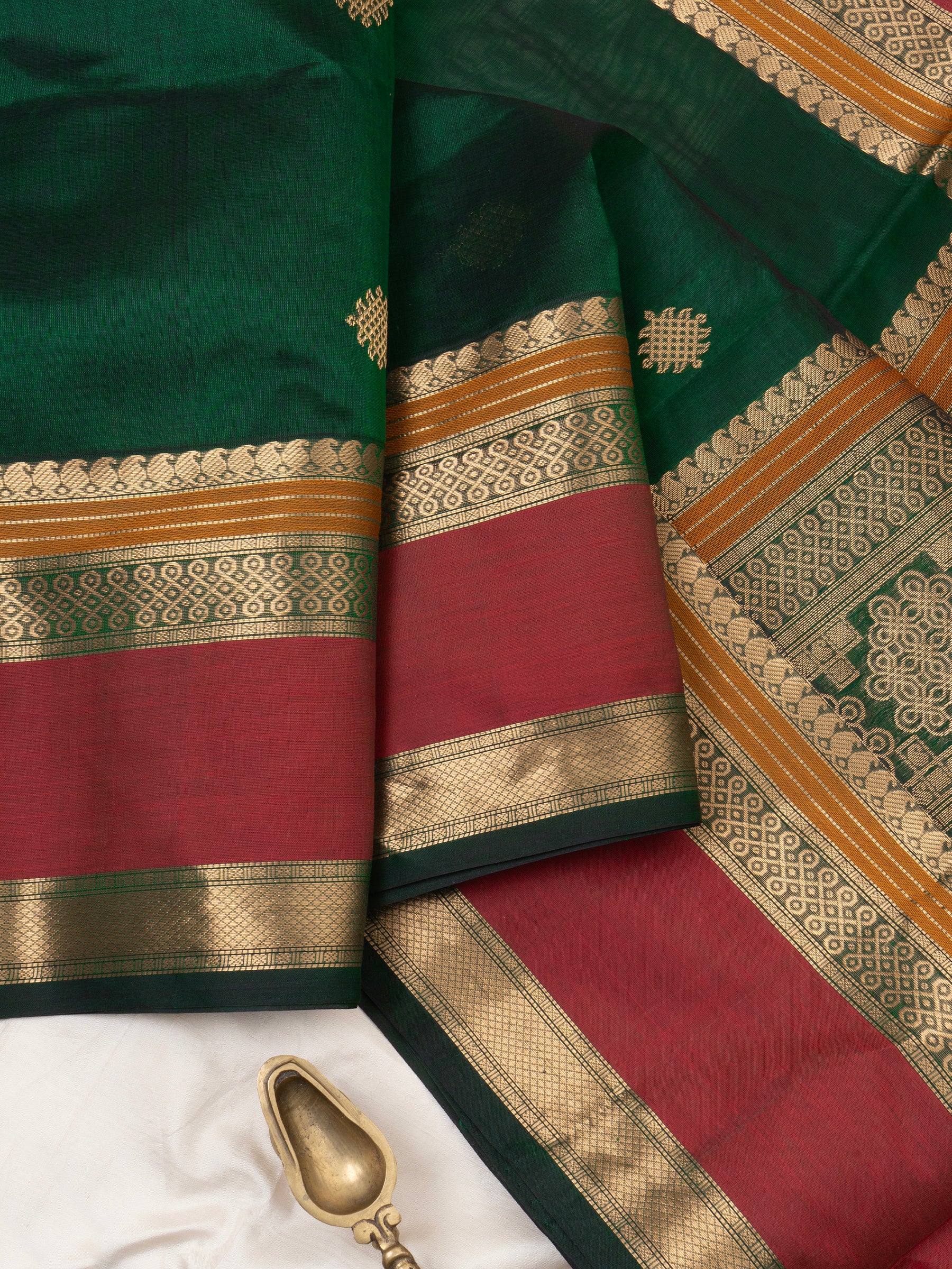 Green kolam butta / Silk Cotton Saree CLSA9707