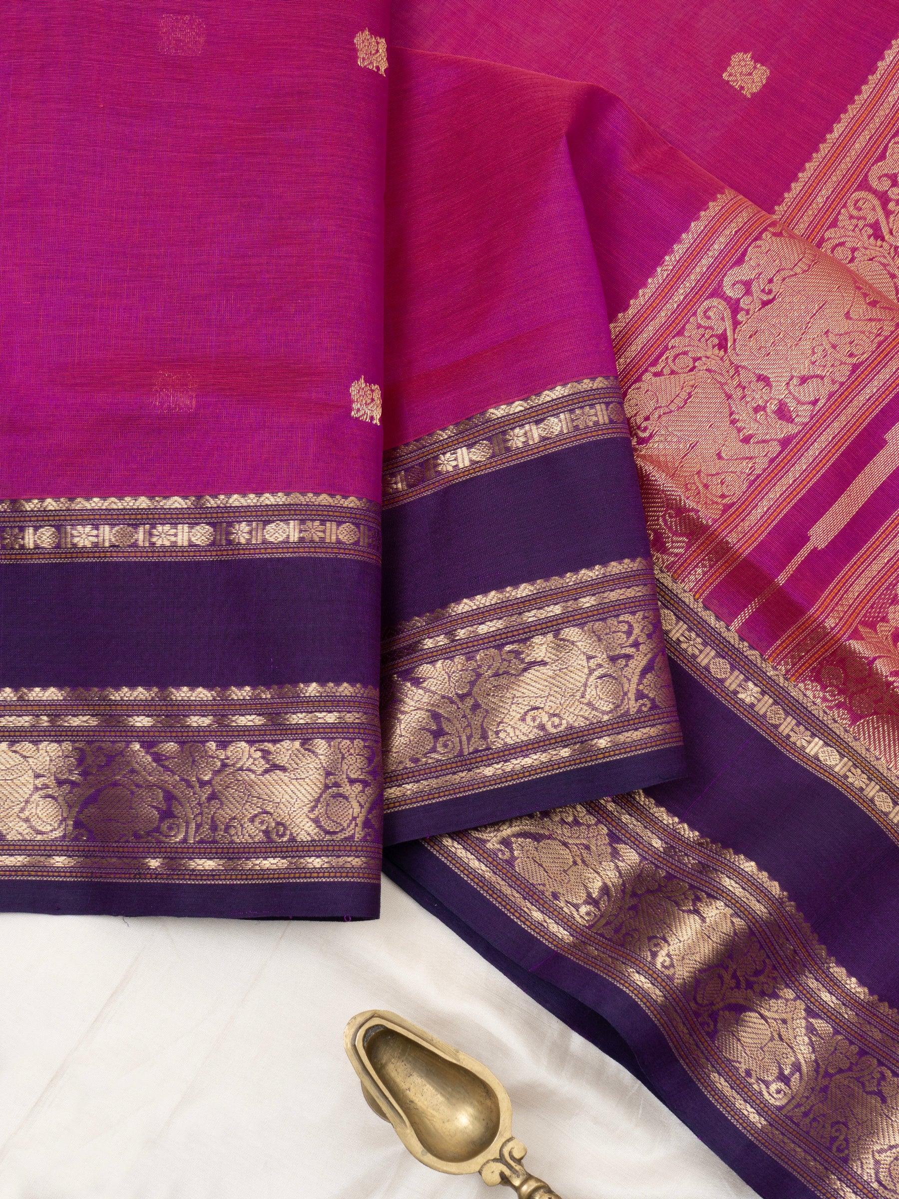 Pink unique pallu / Silk Cotton Saree CLSA9709