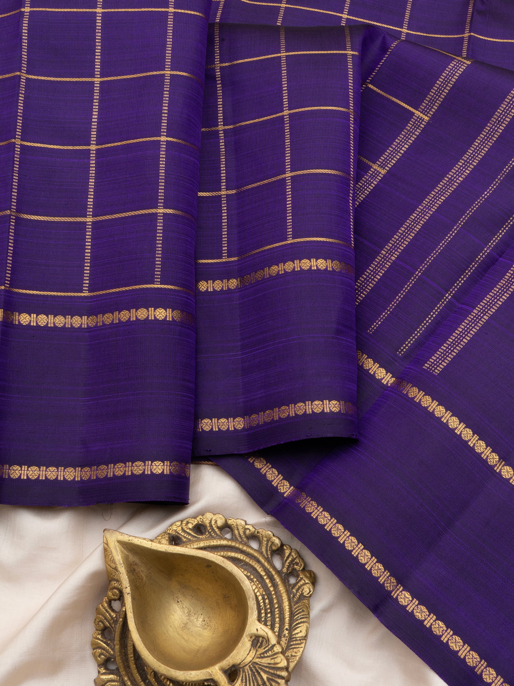 Deep purple kattam rettapet border/ Kanjipuram Silk Saree CLSA9784
