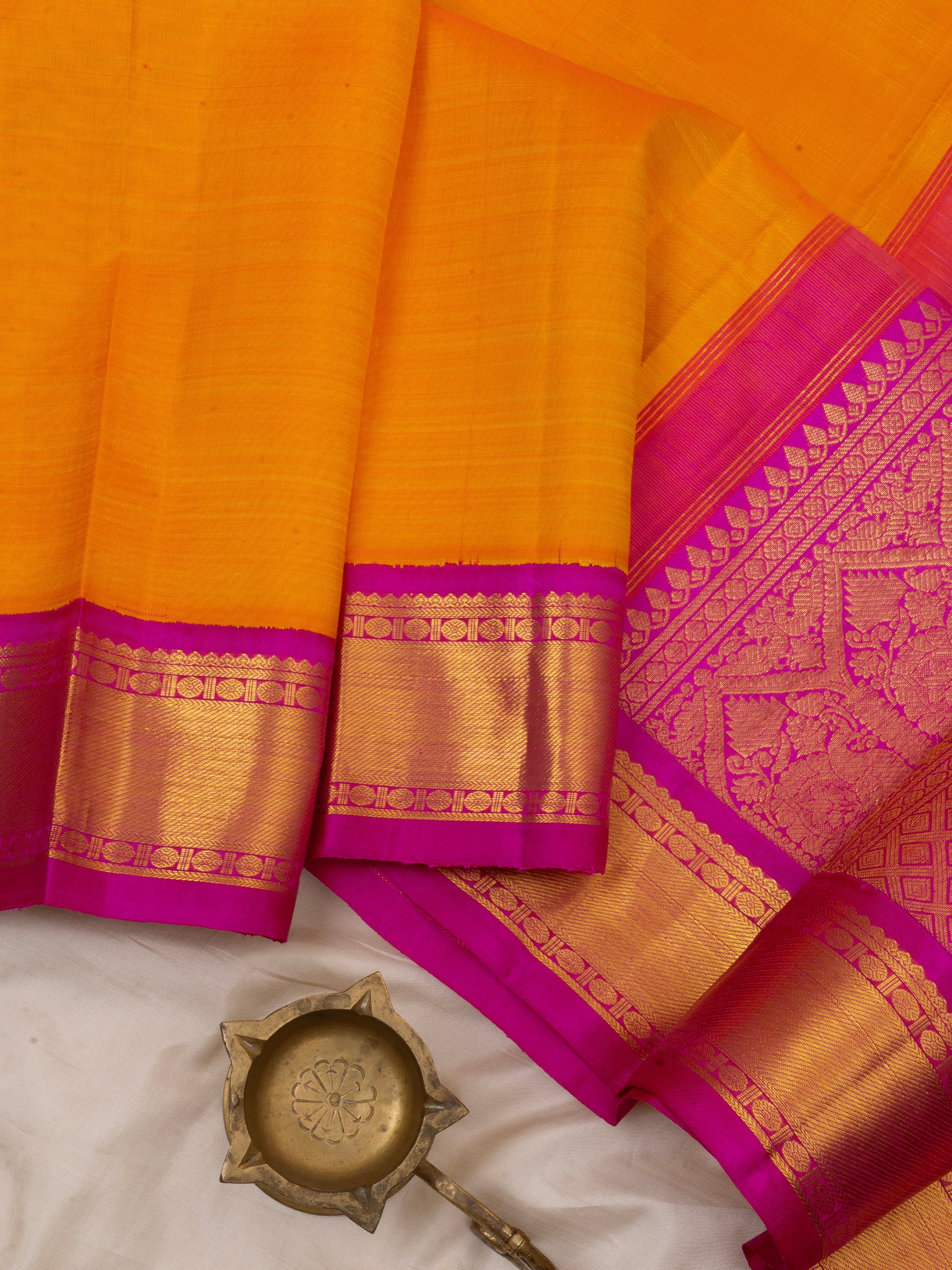 Mango yellow with pink / Arani Silk Saree CLSA6689
