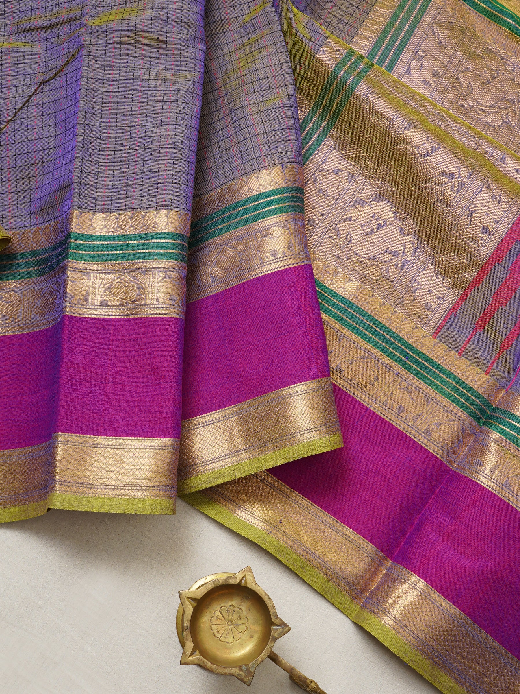 Blue shot green lakshadeepam : Silk Cotton