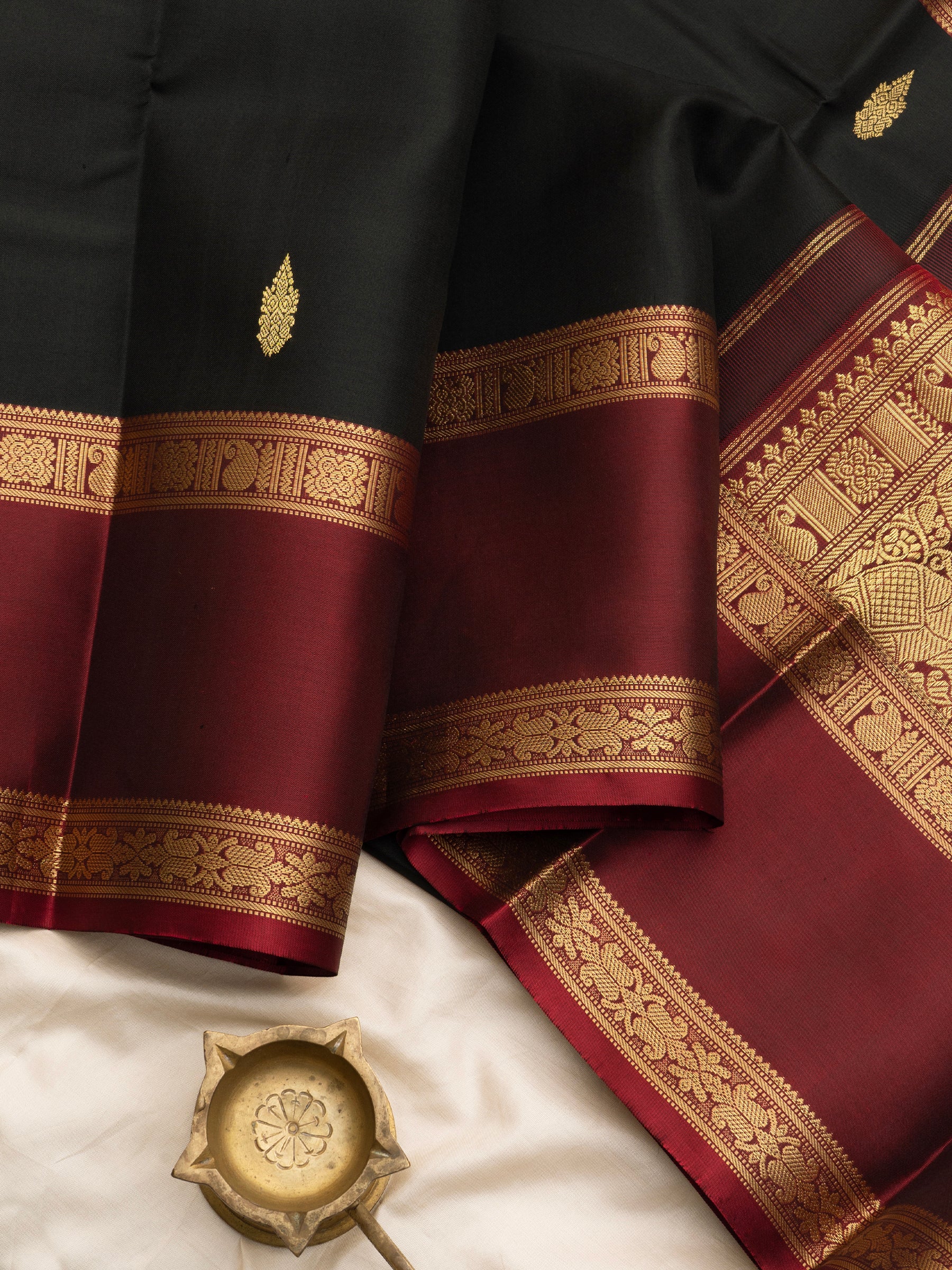 Black and Araku rettapet border/Special Edition Silk CLSA10302