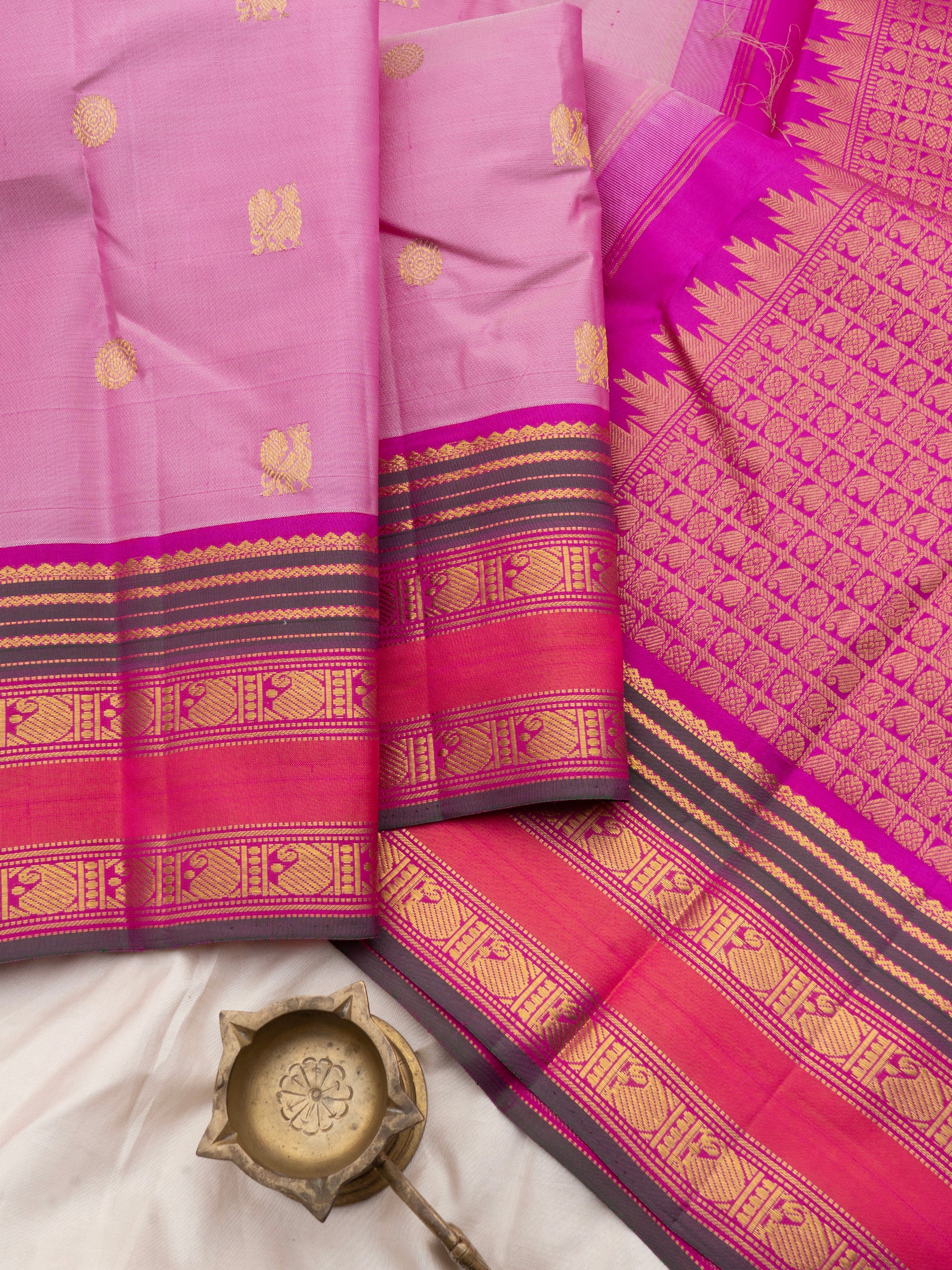 Pink varisapet border/ Arani Silk Saree CLSA9043