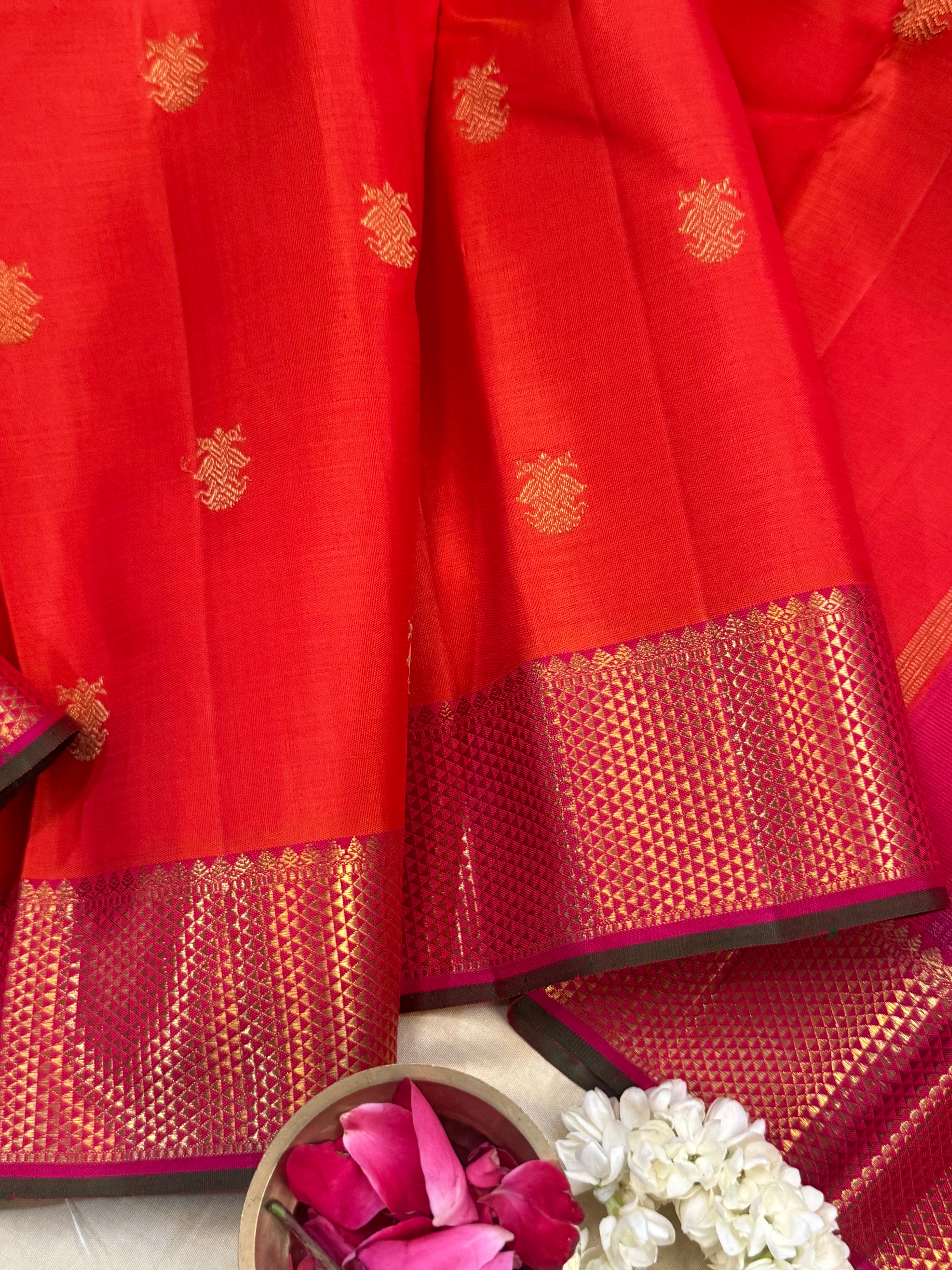 Orange pink border / Kanjipuram silk