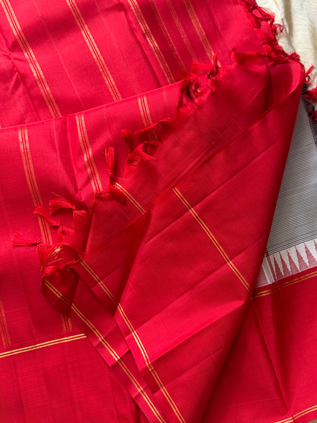 Striped Korvai red border Arani silk saree