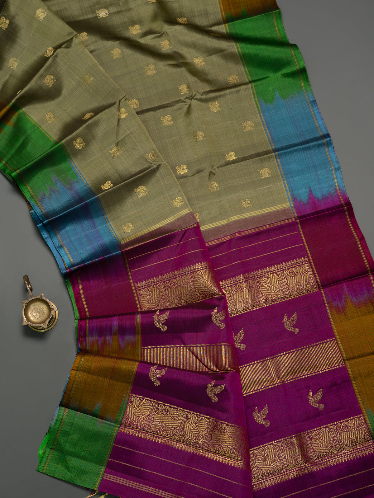 Kaaki multi color border pure Kanjipuram Silk Saree CLSA10134