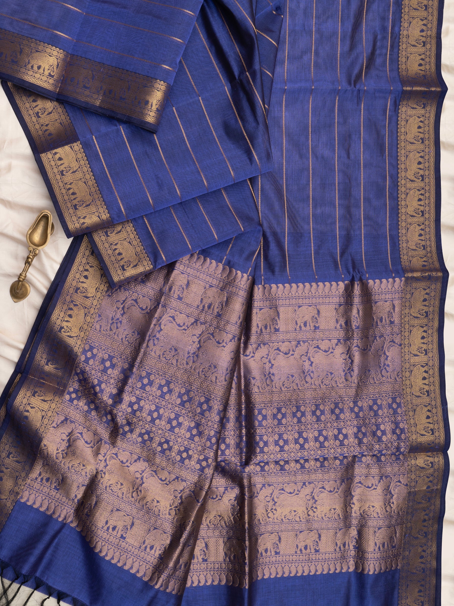 Lavender veldhari / Silk Cotton Saree CLSA10198