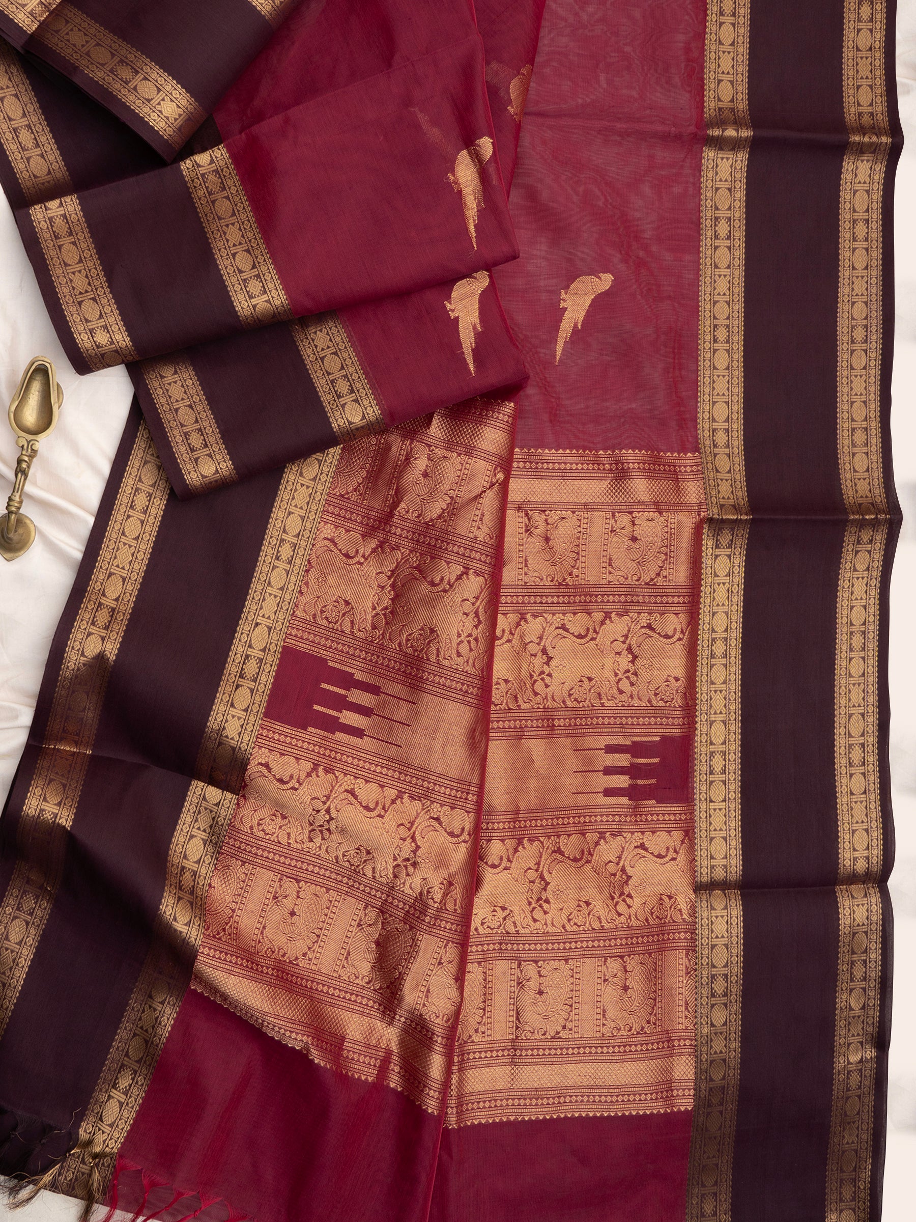 Deep red killi butta / Silk Cotton Saree CLSA10242
