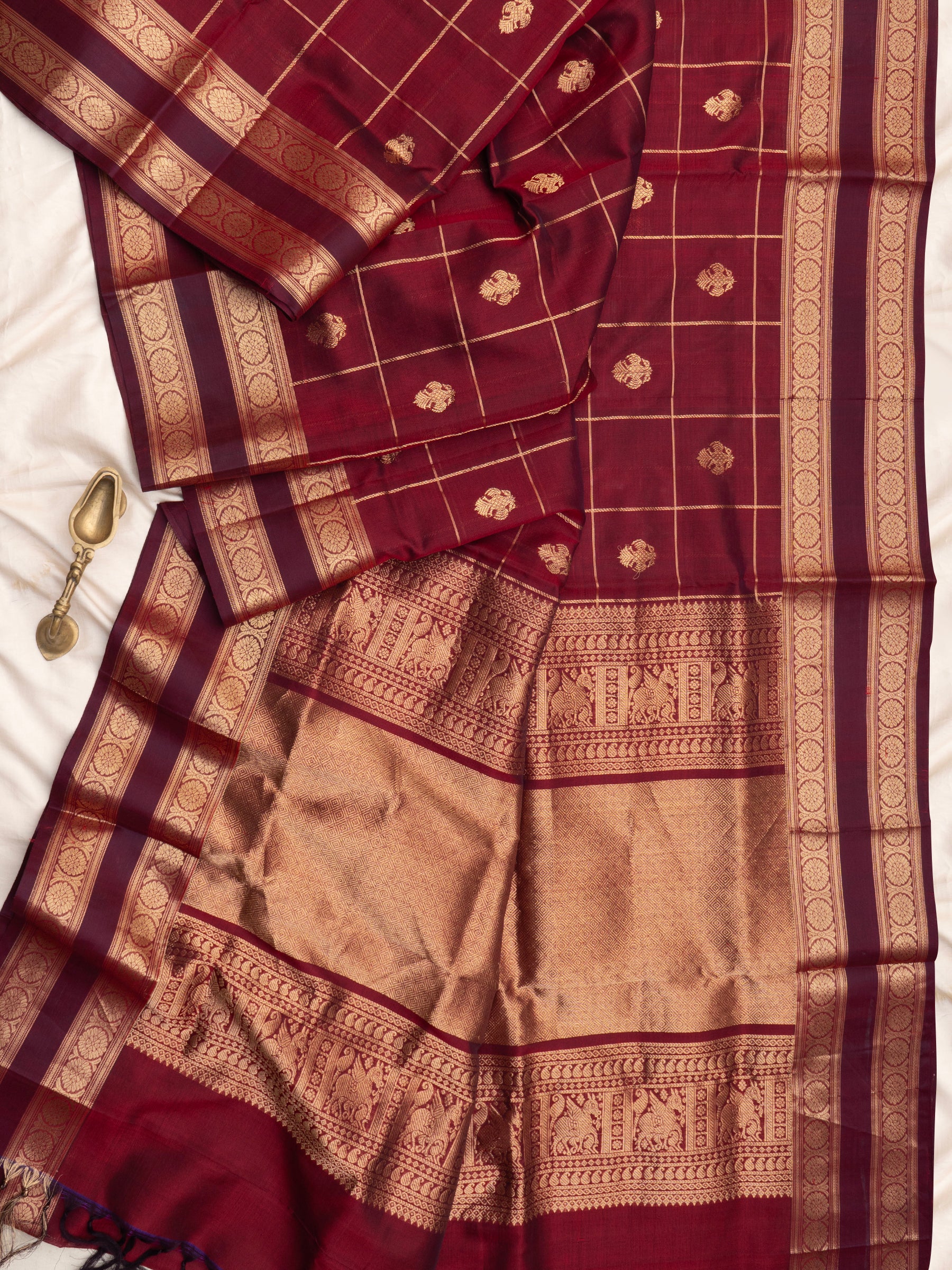 Araku kattam iruthalaipakshi butta/ Silk Cotton Saree CLSA10288