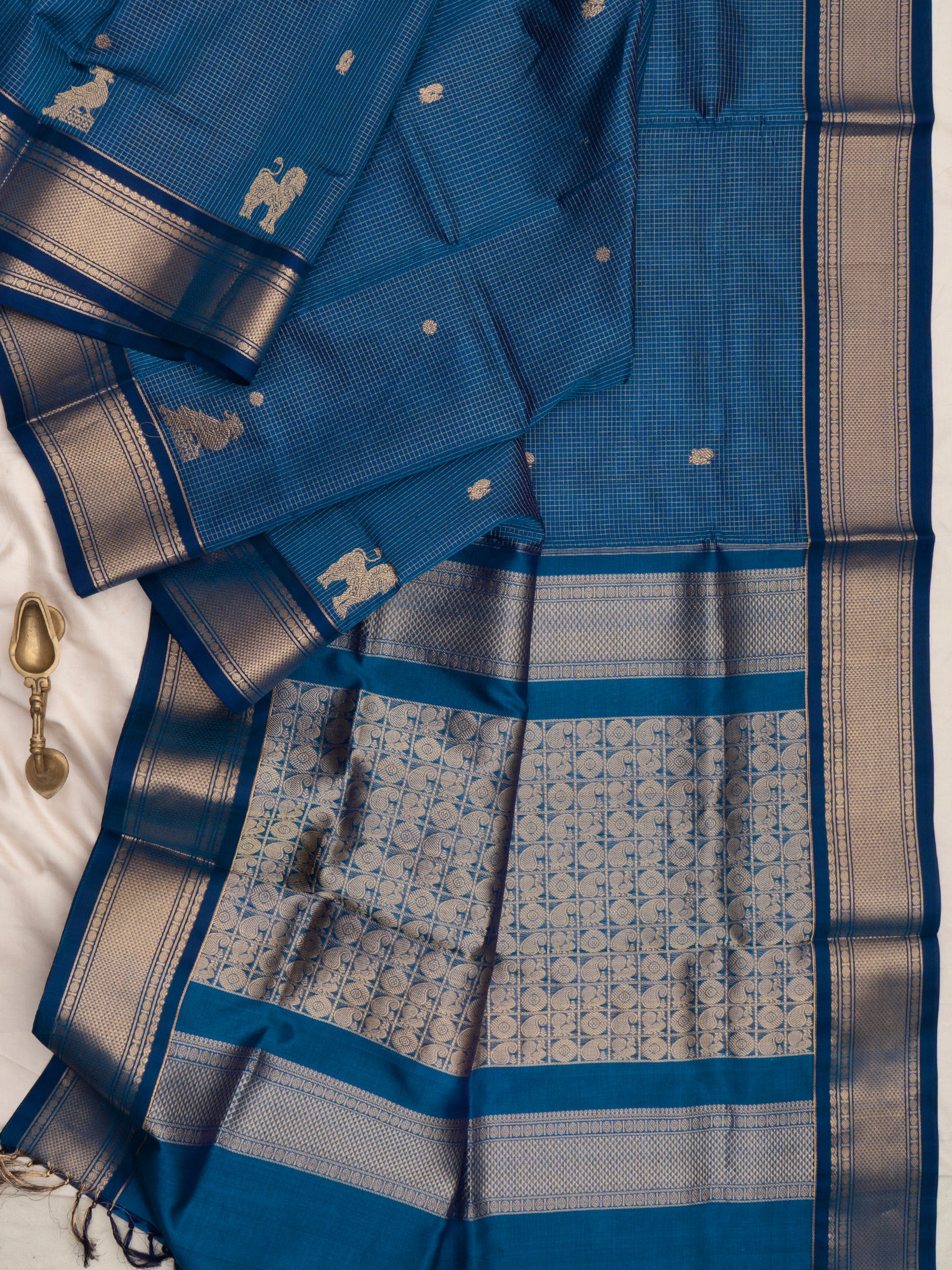 Peacock blue bettu butta/ Silk Cotton Saree CLSA10293