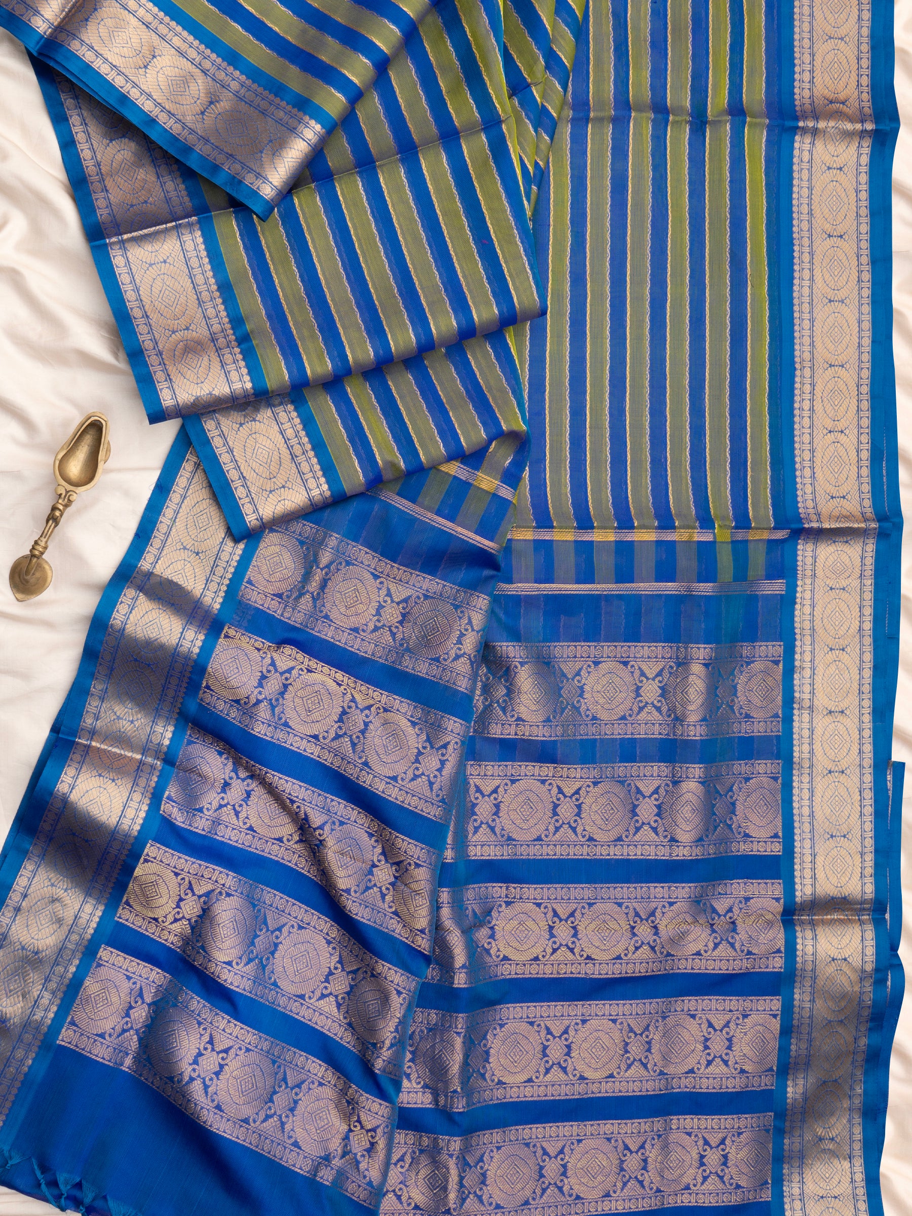 Green and blue veldhari /Silk Cotton Saree CLSA10294
