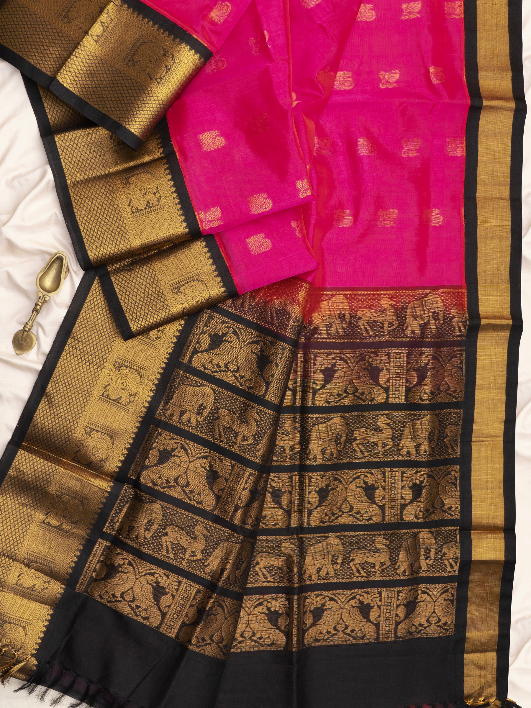 Pink multi butta / Silk Cotton Saree CLSA10448