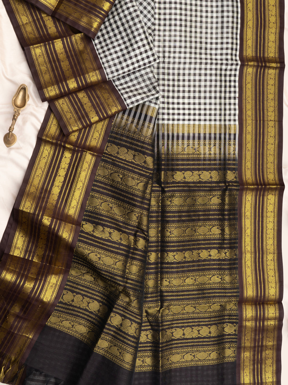 Black and white checks varisapet border/ Silk Cotton Saree CLSA10456