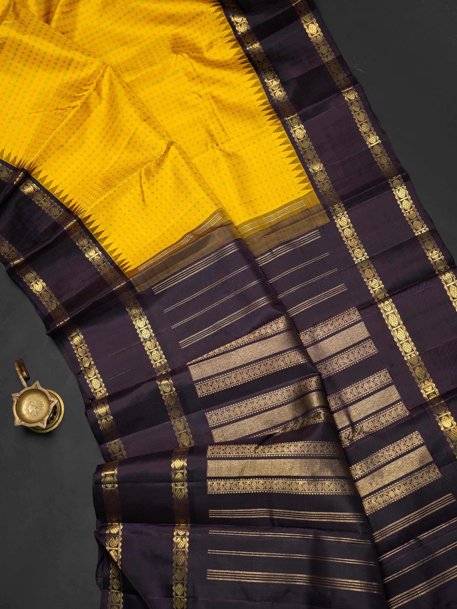 Yellow body and thread butta with Kanchana / Korvai Kanjipuram Silk Saree CLSA10483
