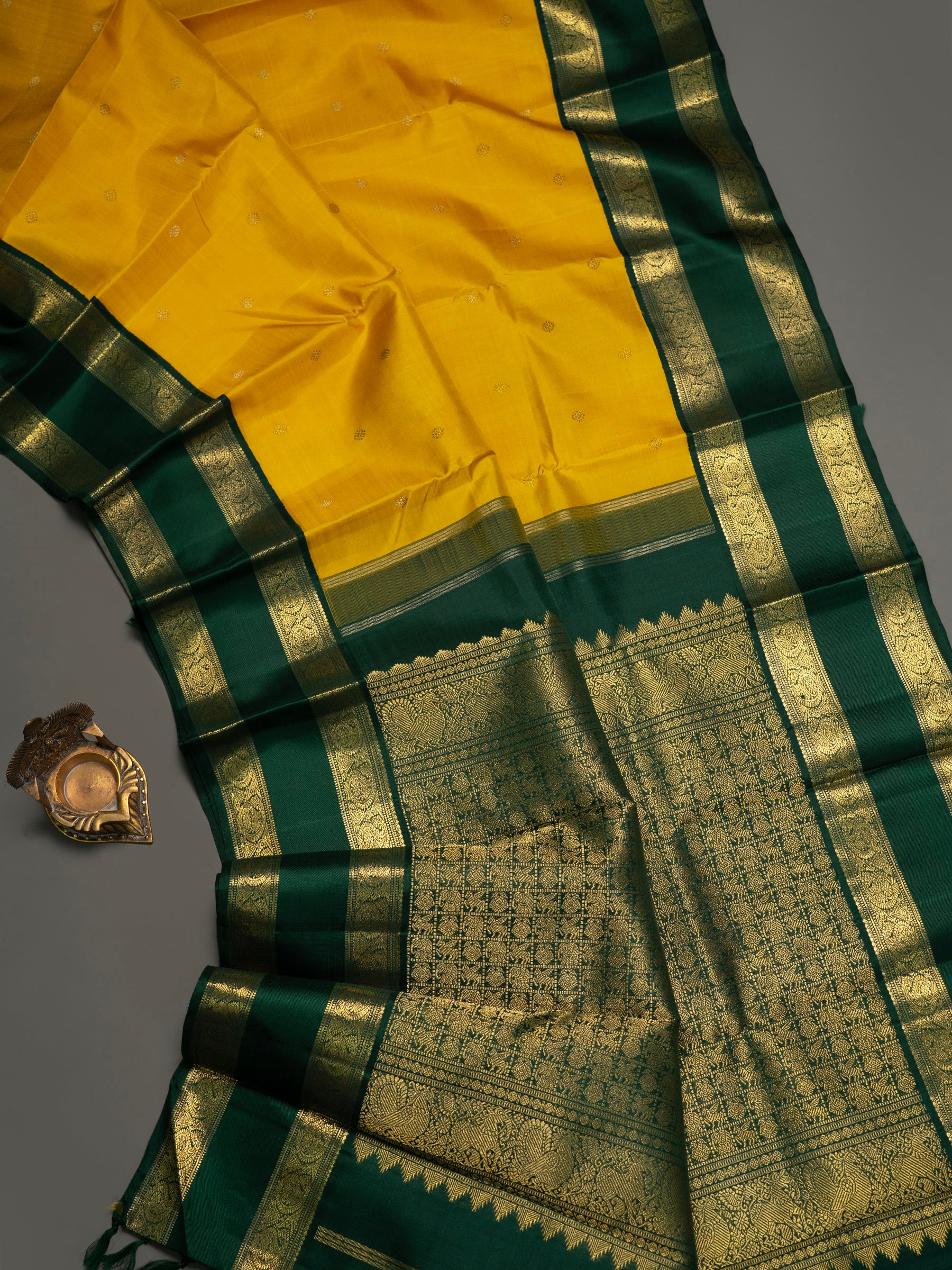 Yellow retta pet Kanjipuram Silk Saree CLSA10521