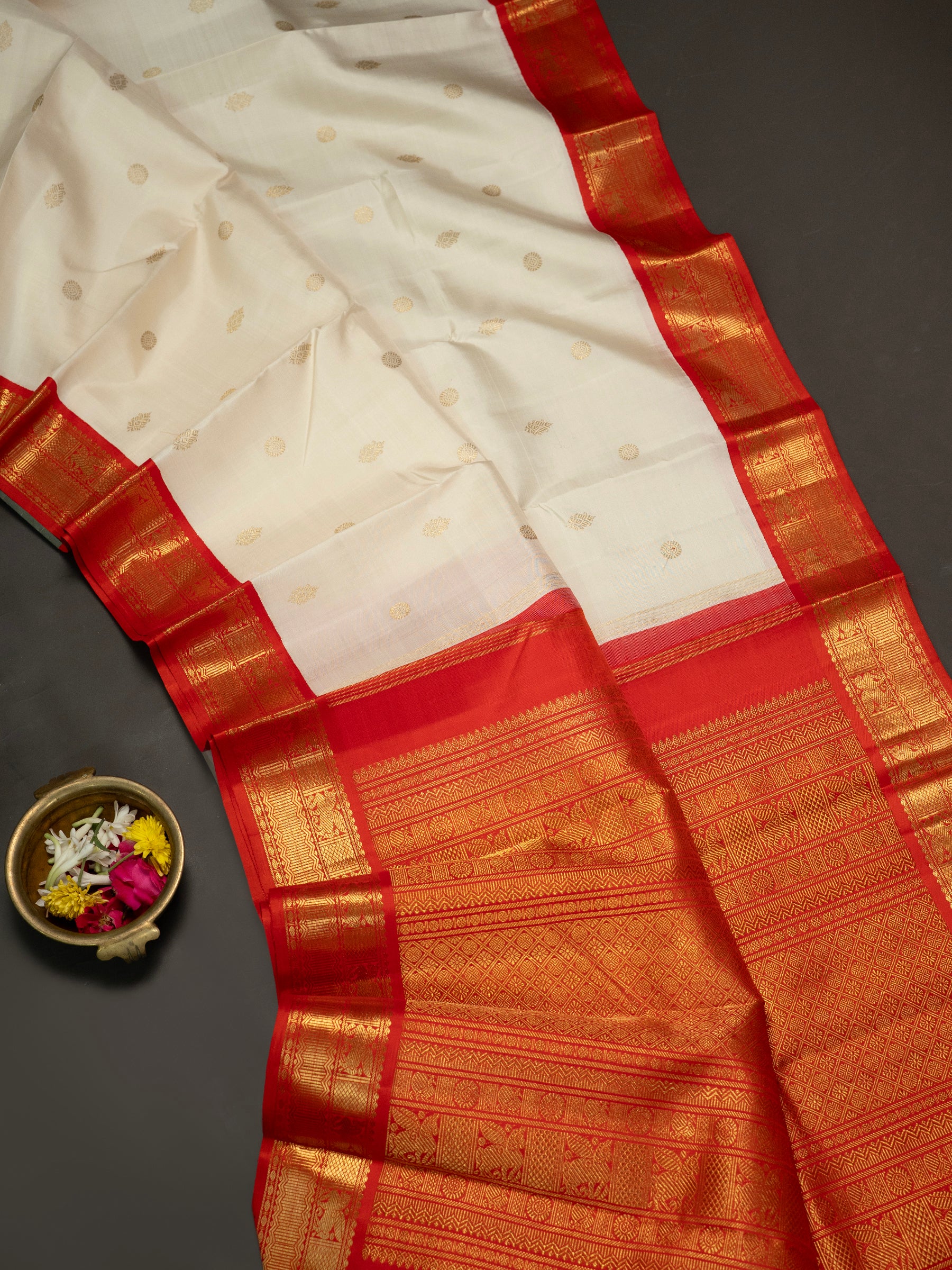 Off white Korvai Kanjipuram Silk Saree CLSA10619