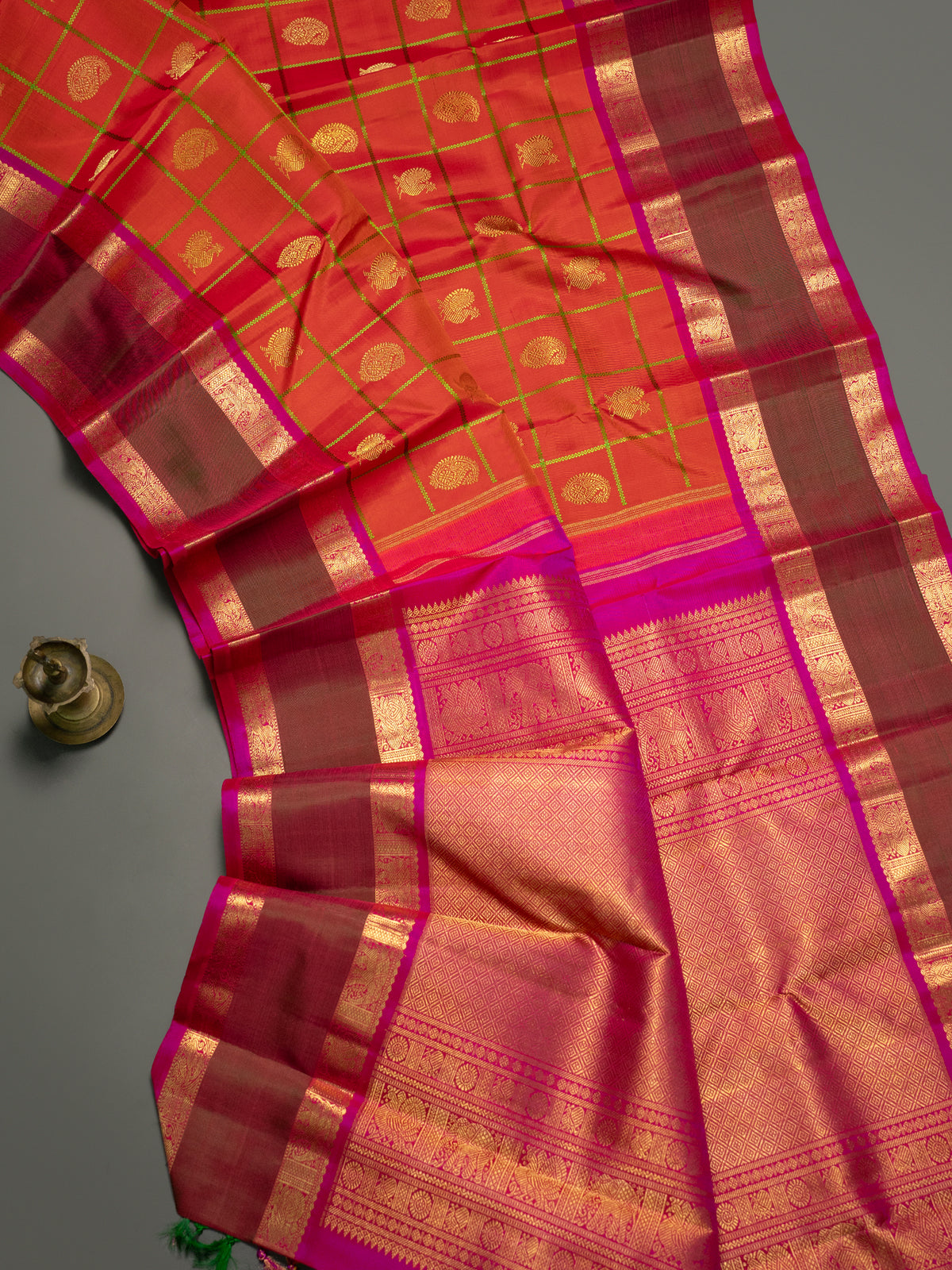Orange kattam manga butta rettapet border/ Kanjipuram Silk Saree CLSA11682