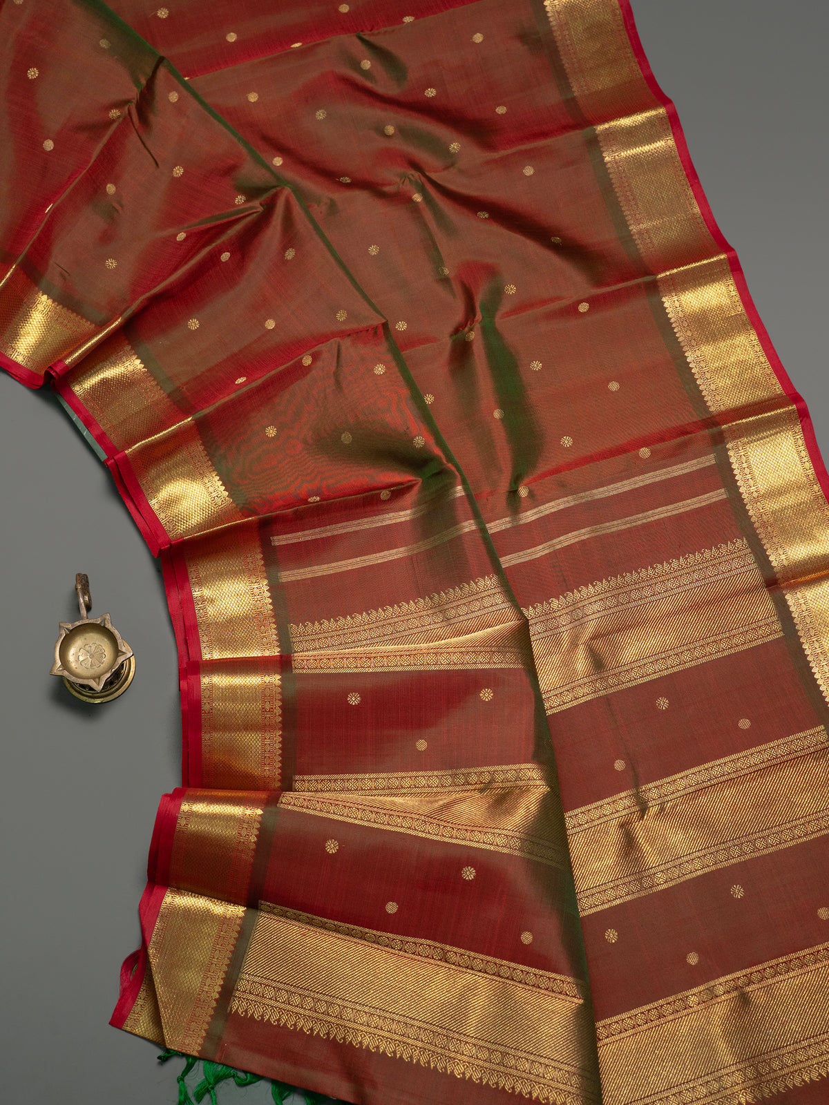 Maanthulir dense pet pure Kanjipuram Silk Saree CLSA10821