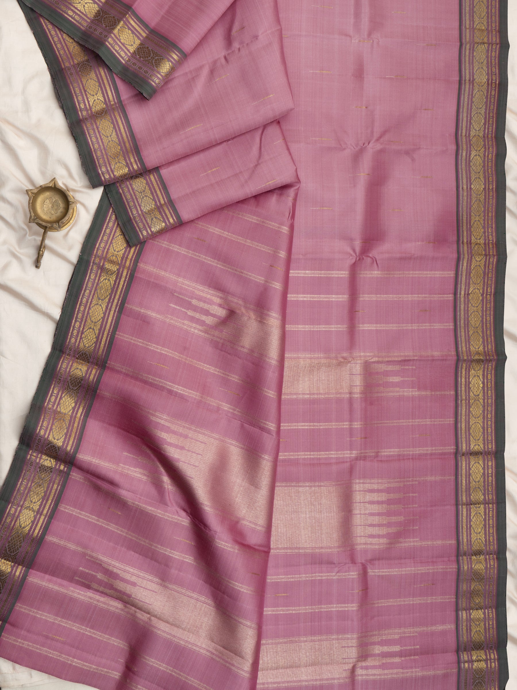 Lotus pink malli moggu butta/Arani Silk Saree CLSA10844
