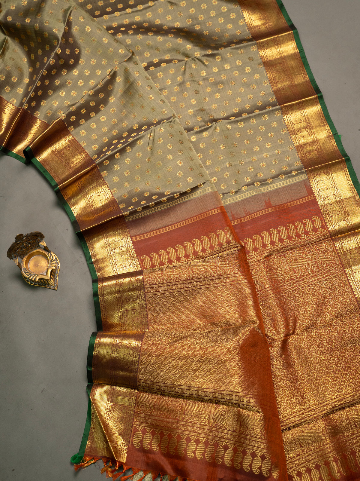 Kaaki colour Meena work Thodar Butta /Kanjipuram Silk Saree CLSA11353
