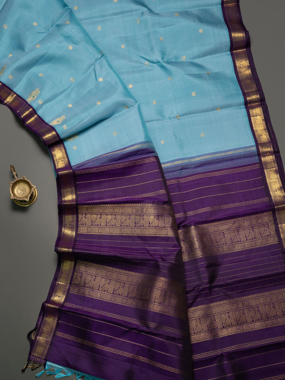 Powder blue and deep purple bettu butta kai korvai/ Kanjipuram Silk Saree CLSA11663