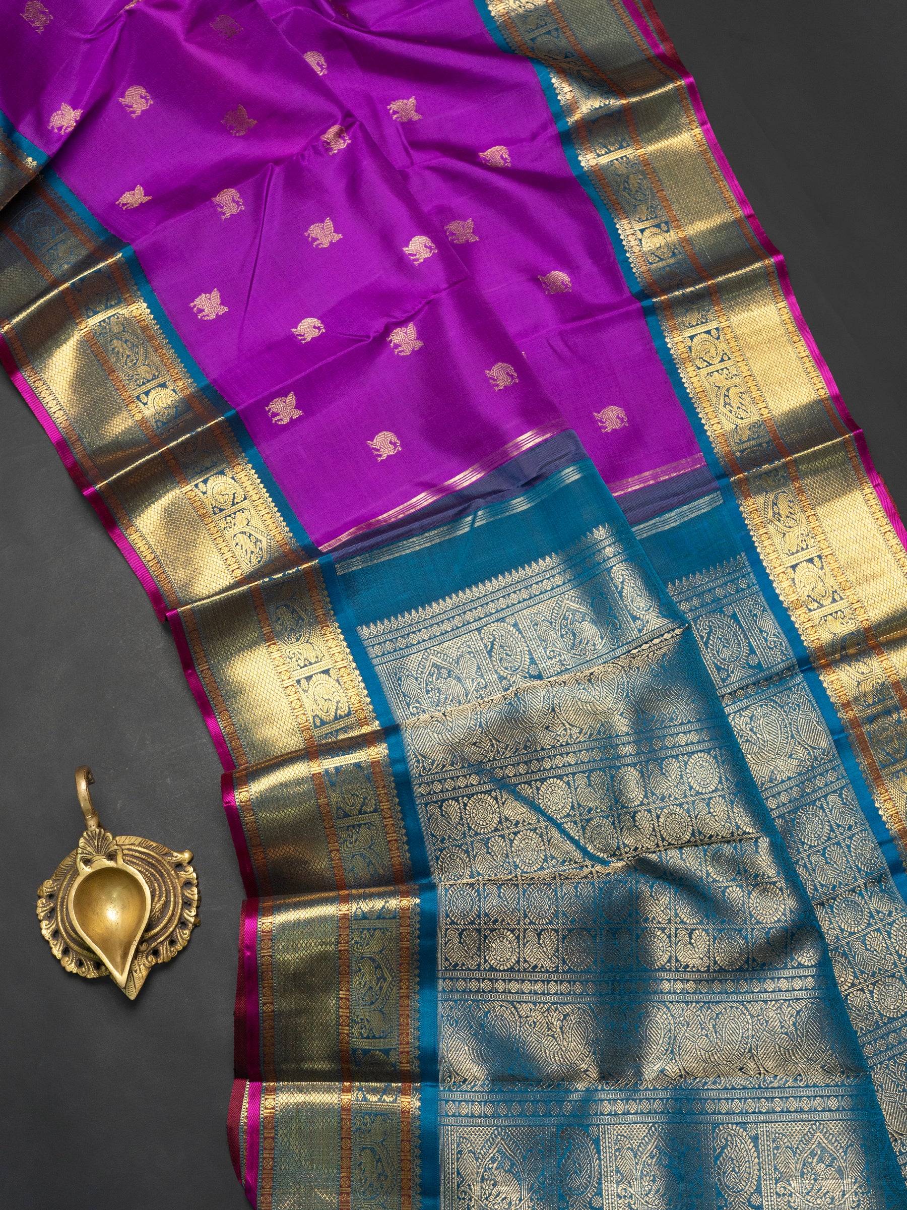 Dark magenta Kai Korvai Kanjipuram Saree CLSA3080