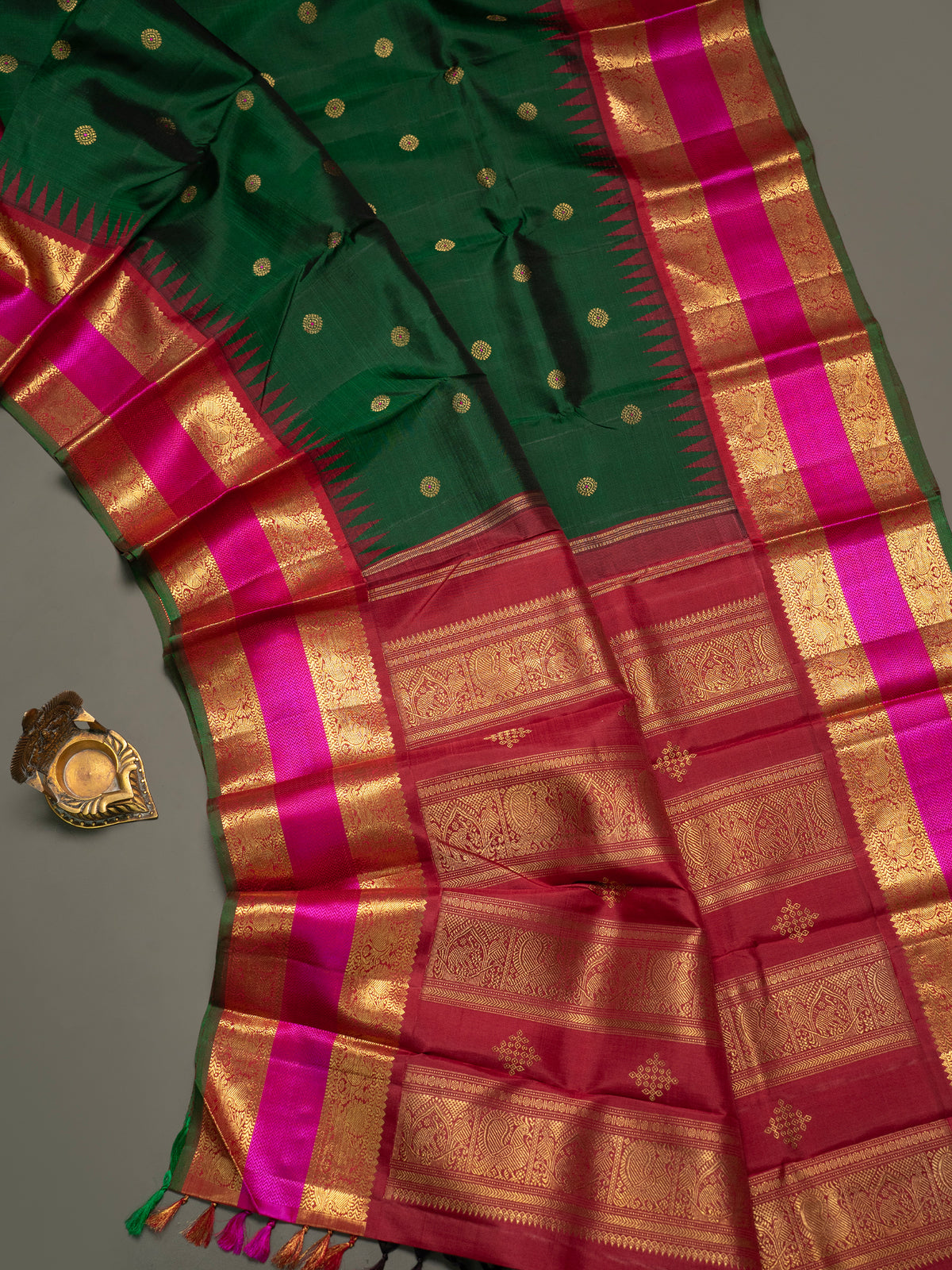 Dark green retta pet Korvai / Kanjipuram Silk Saree CLSA