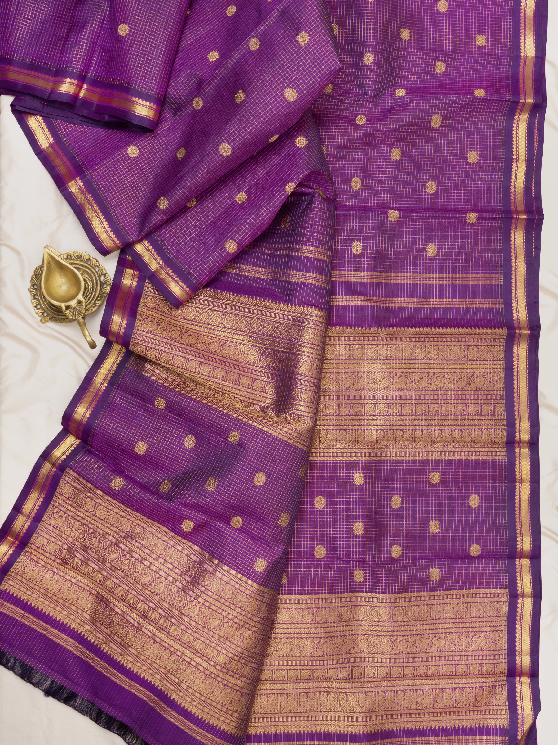 Vadamalli zari checks and butta small border/ Kanjipuram Silk Saree CLSA4913