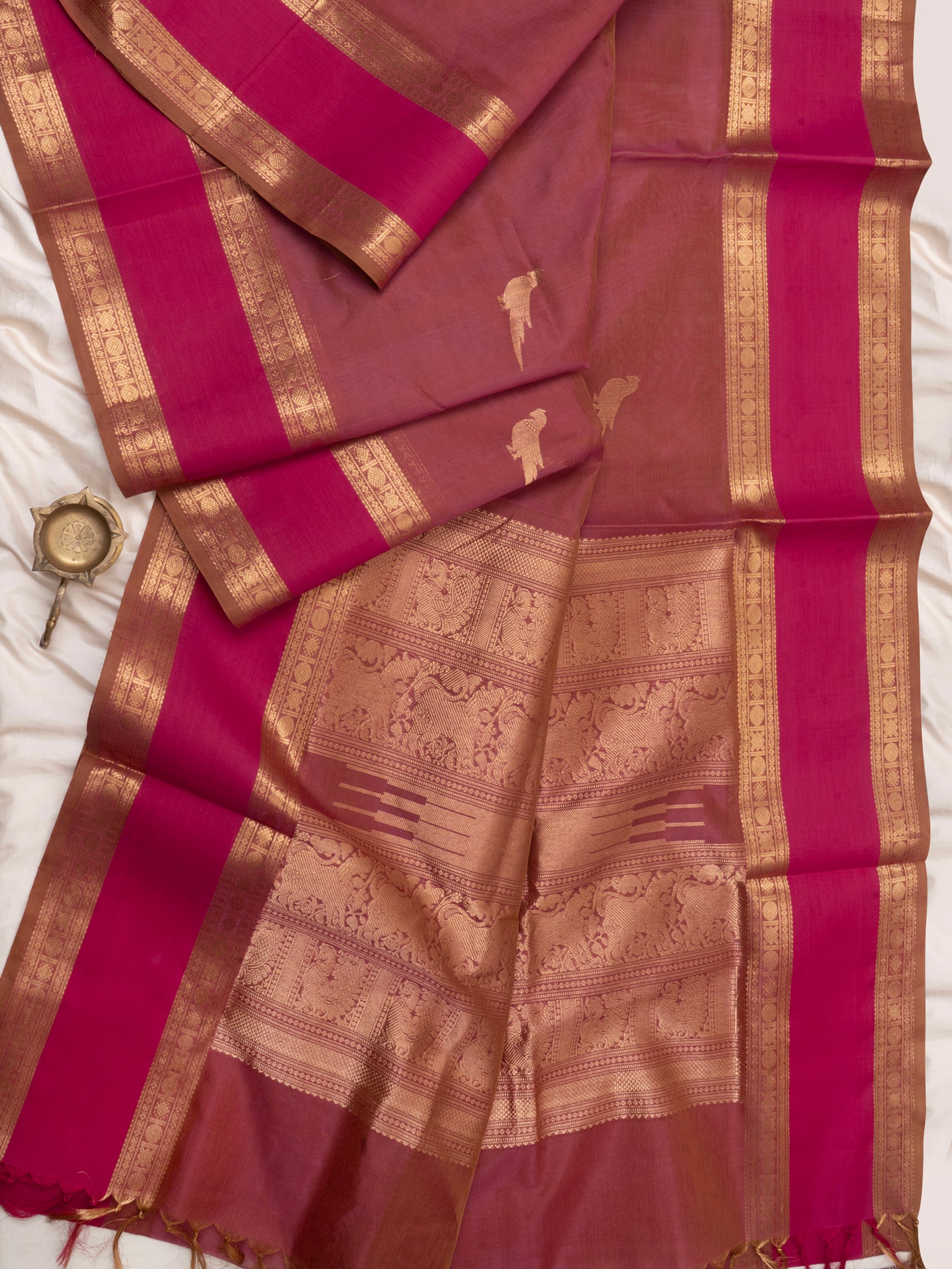 Onion pink killi butta/ Silk Cotton Saree CLSA5217