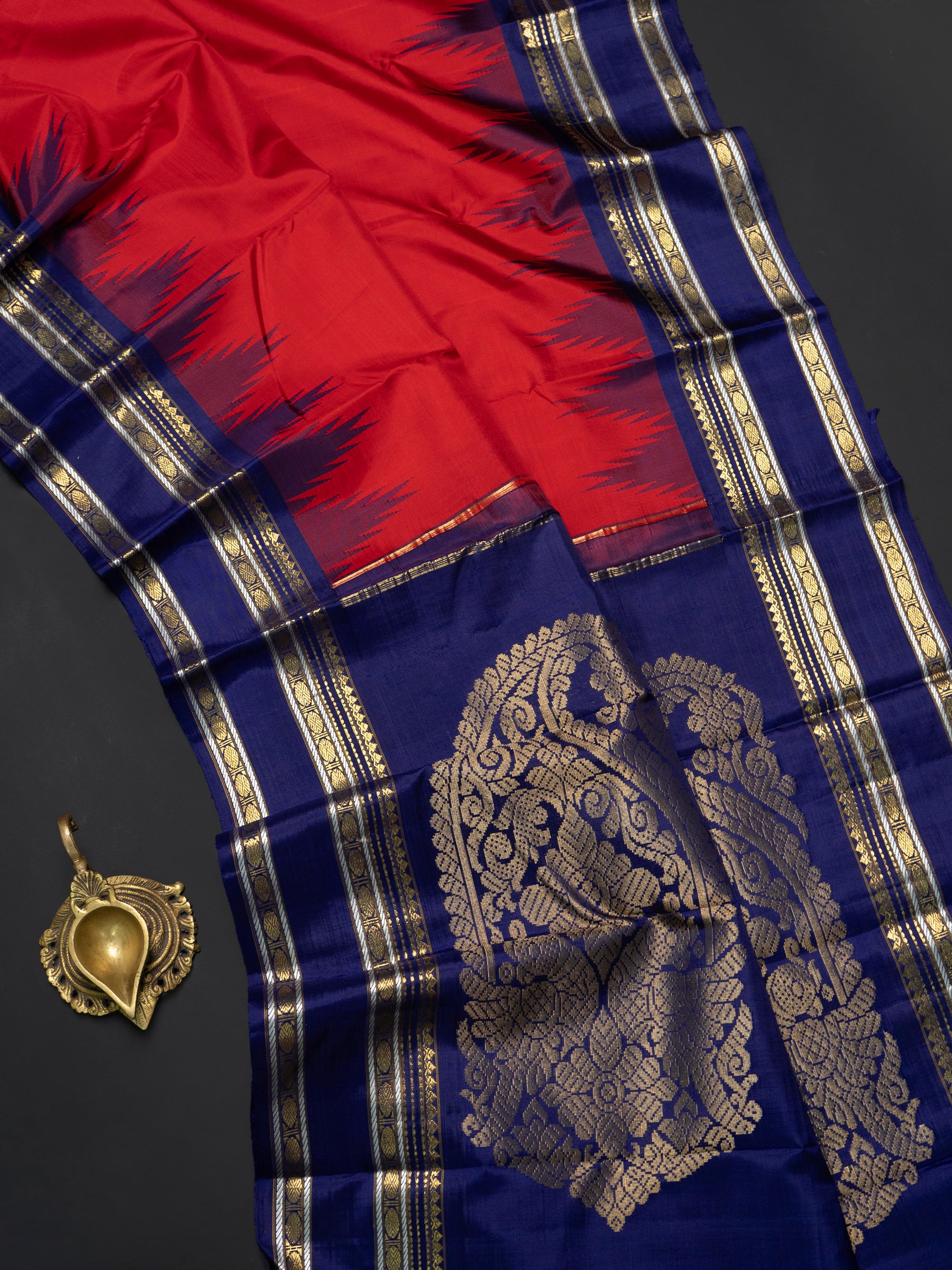 Red temple border Korvai / Kanjipuram Silk Saree CLSA